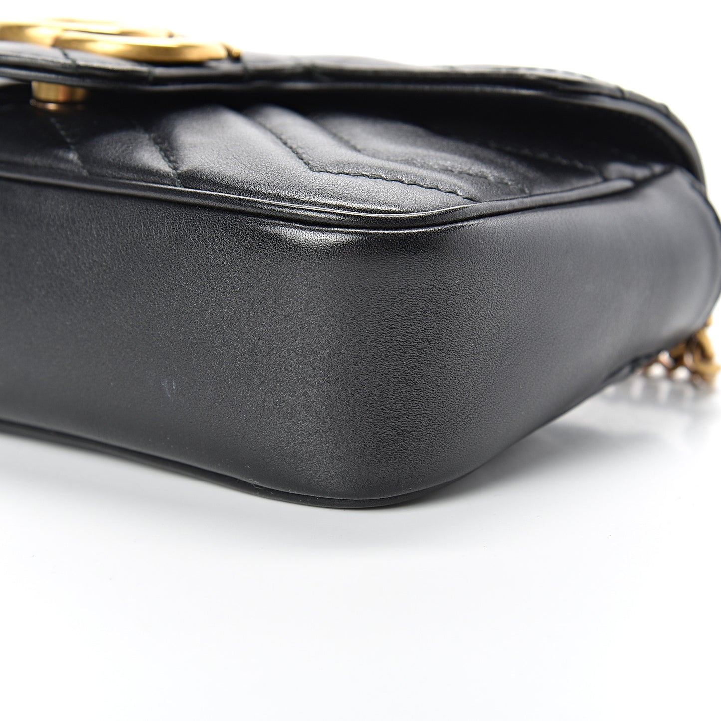 Calfskin Matelasse Super Mini GG Marmont Shoulder Bag Black
