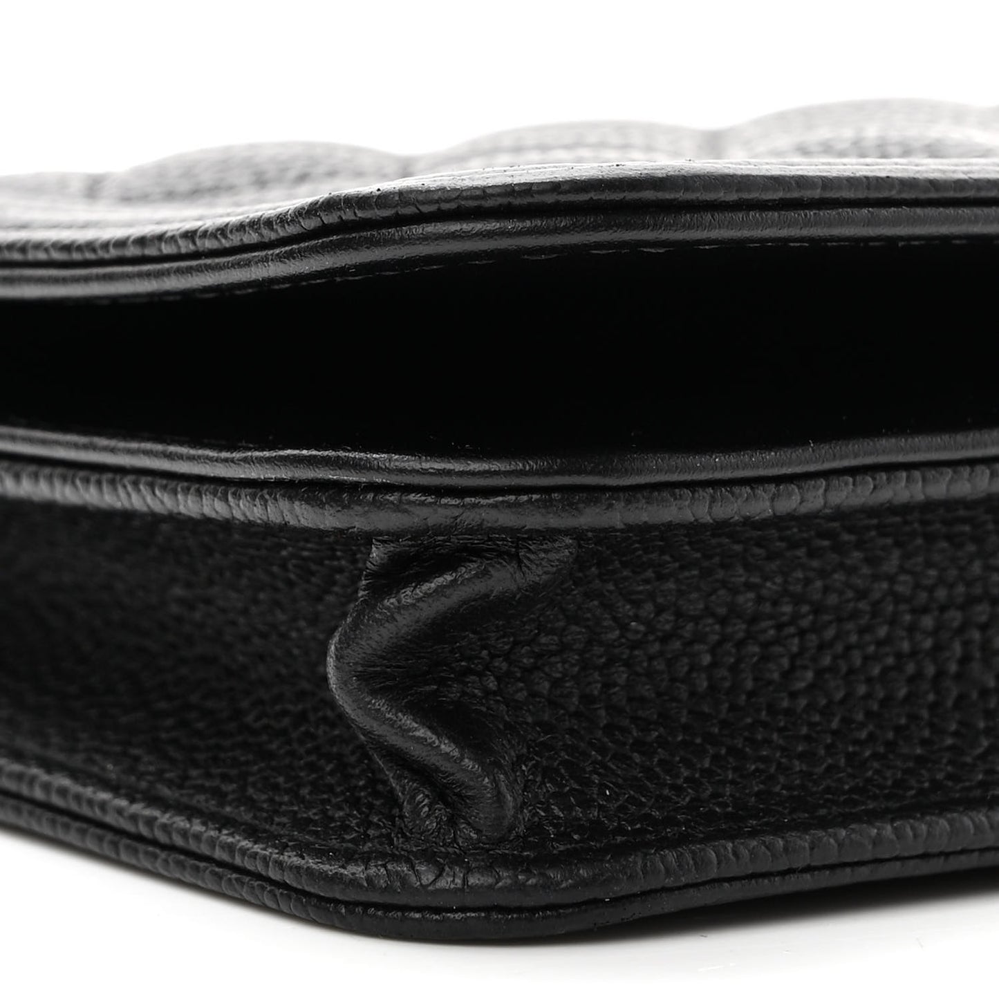 Caviar Quilted Boy Clutch With Chain Black