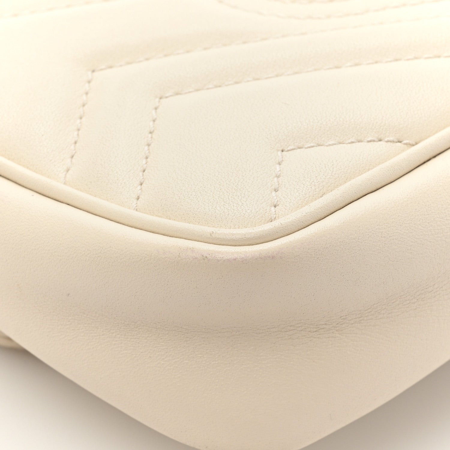 Gucci Calfskin Matelasse Super Mini GG Marmont Shoulder Bag White 16 of 18