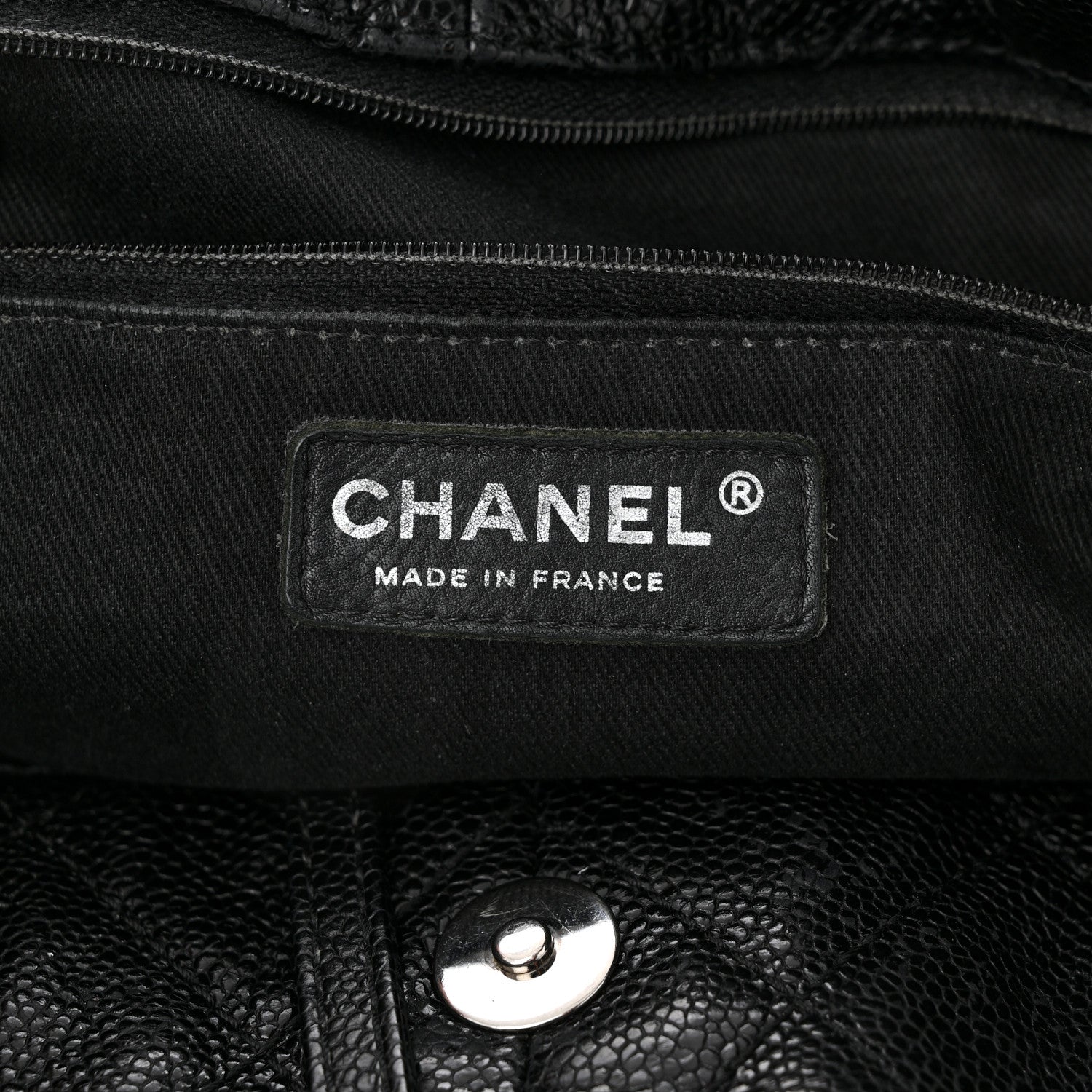 Chanel Caviar Natural Beauty Black 6 of 10