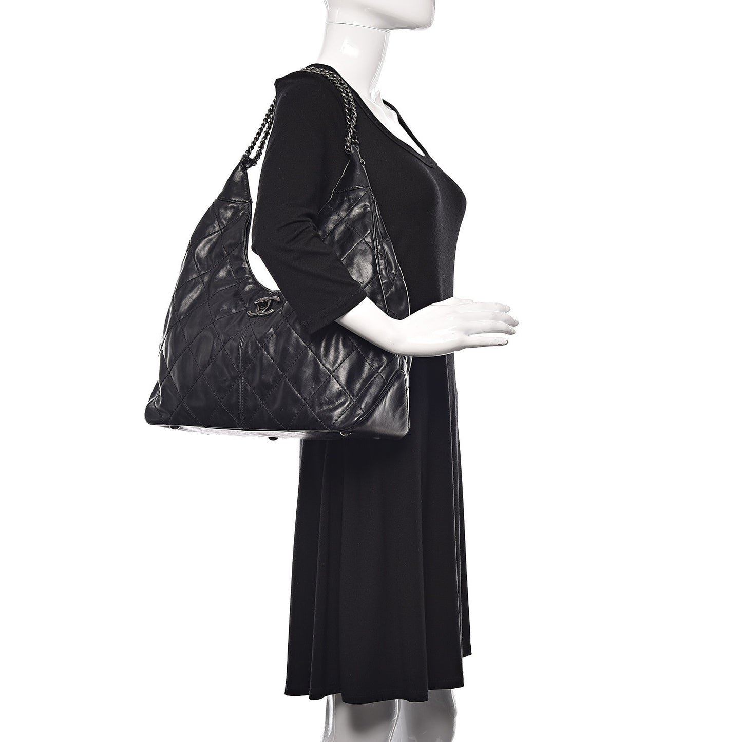 Aged Calfskin Quilted Coco Supple Hobo Black