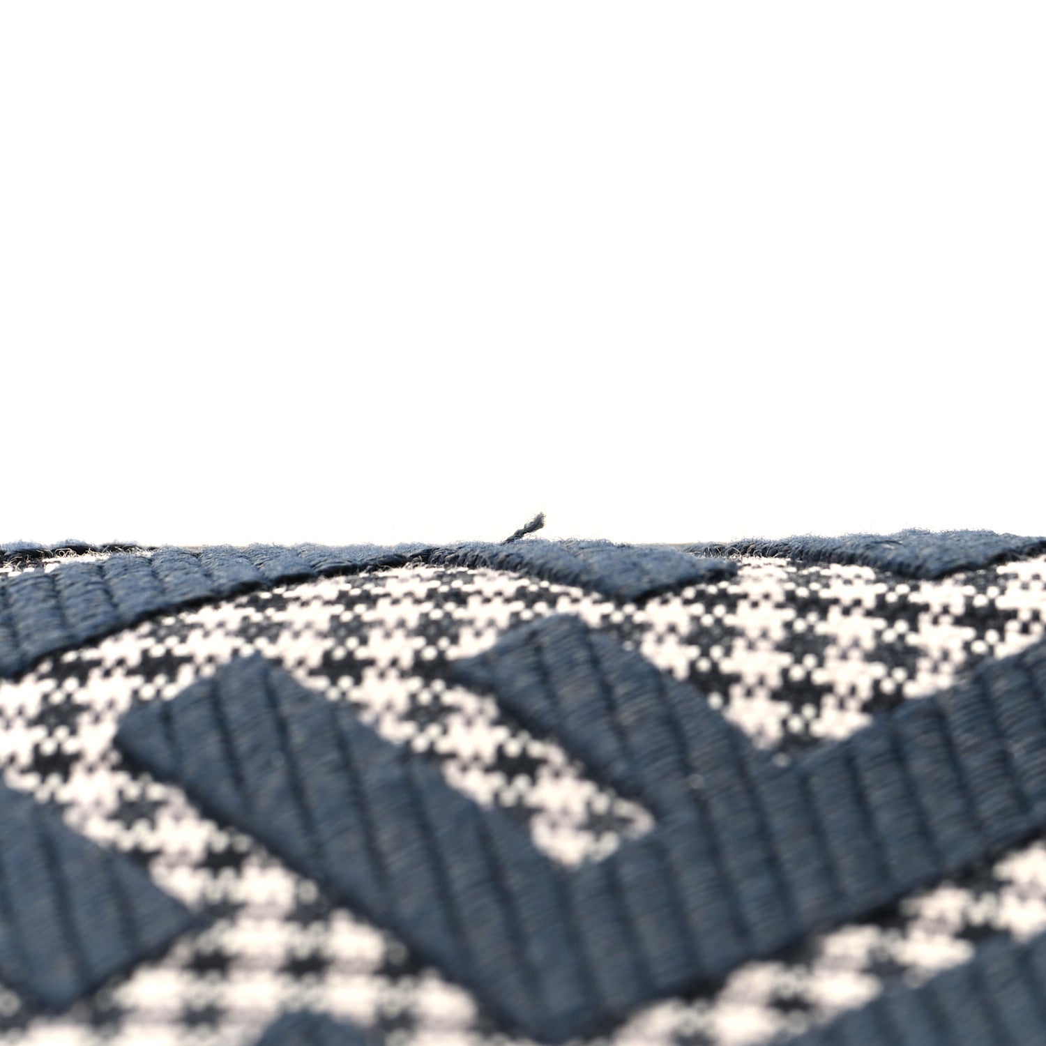 Fendi Wool Vitello King Houndstooth FF Embroidered Baguette Grigio Anthracite 13 of 13