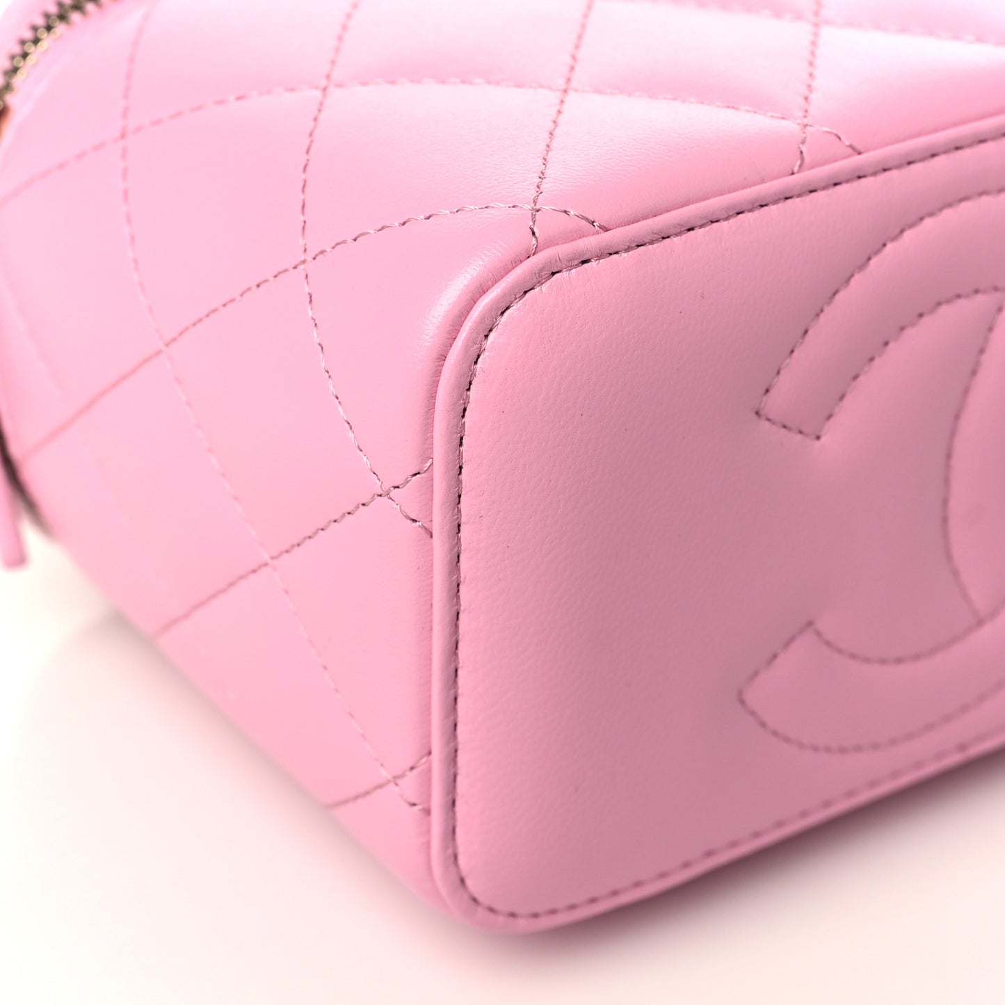 Lambskin Quilted Small Top Handle Vanity Case With Chain Lilac Light Green
