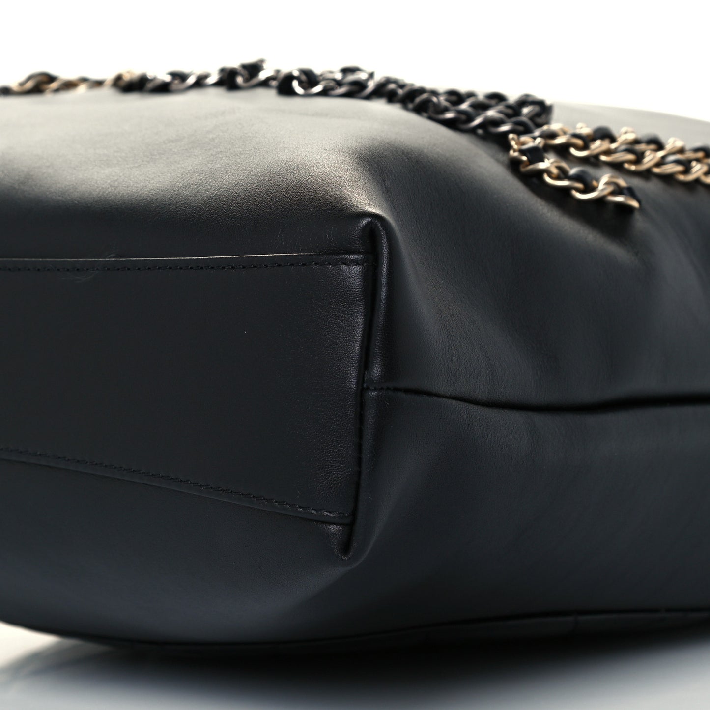 Calfskin Chain 20s Signature Tote Black