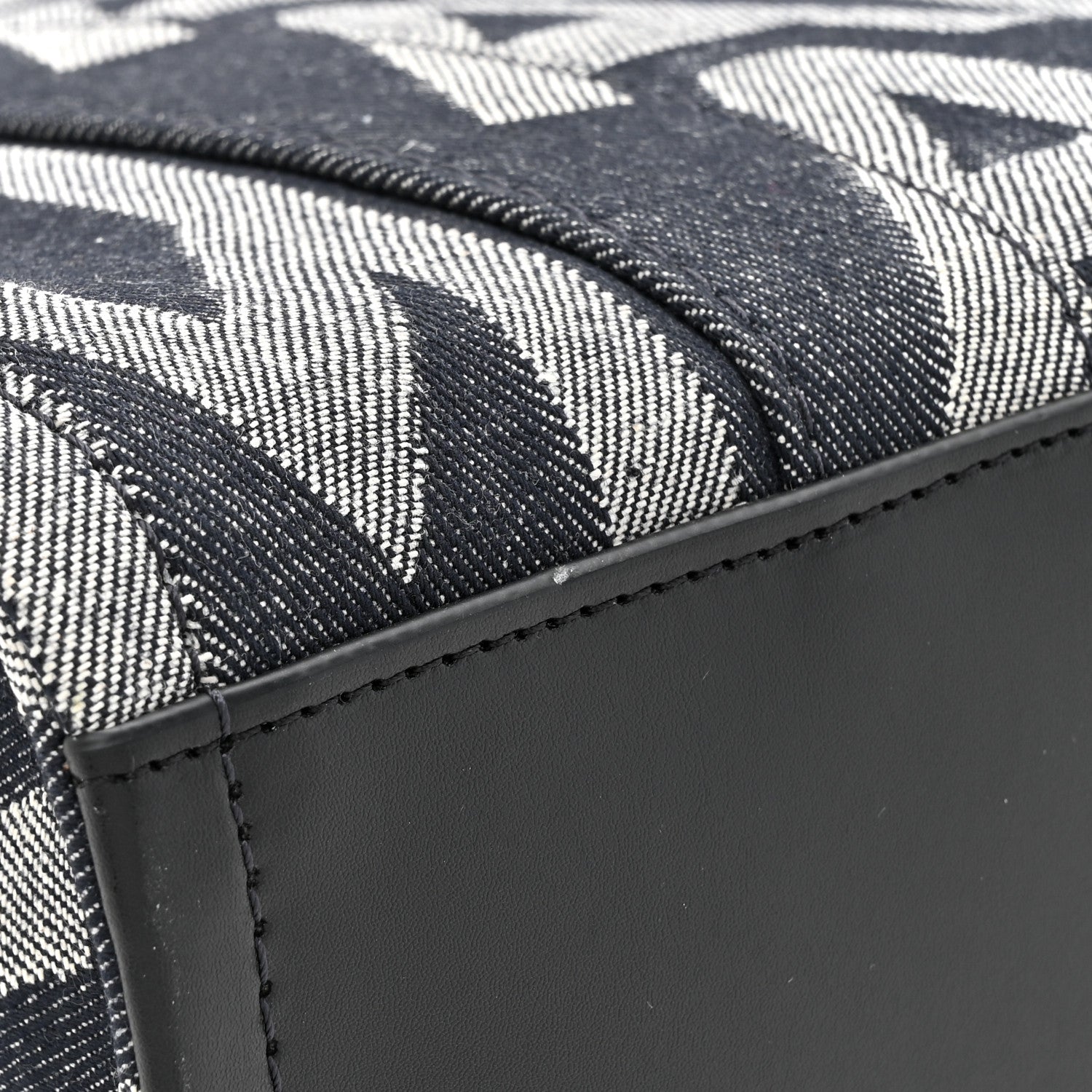 Marc Jacobs Denim Jacquard Medium The Monogram Tote Bag Denim Blue 10 of 10