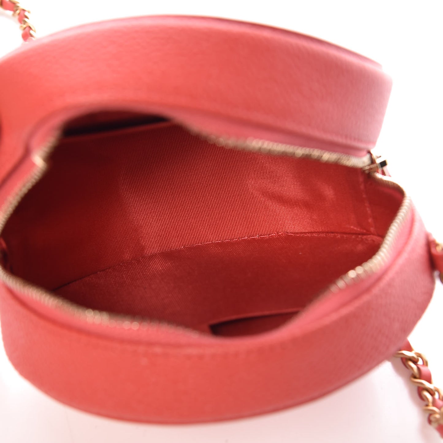 Caviar Quilted Round Filigree Crossbody Red