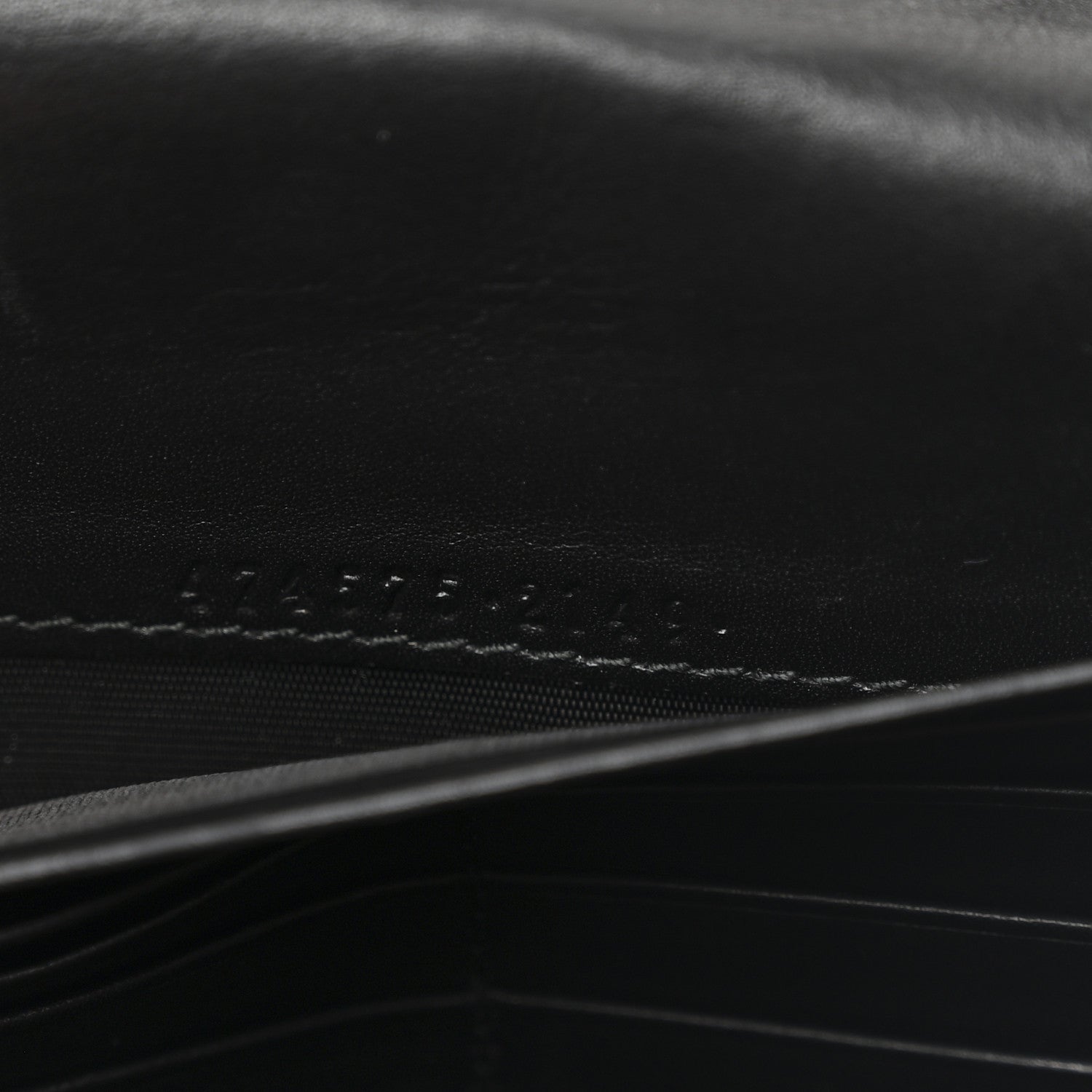 Gucci Calfskin Matelasse GG Marmont Chain Wallet Black 9 of 13