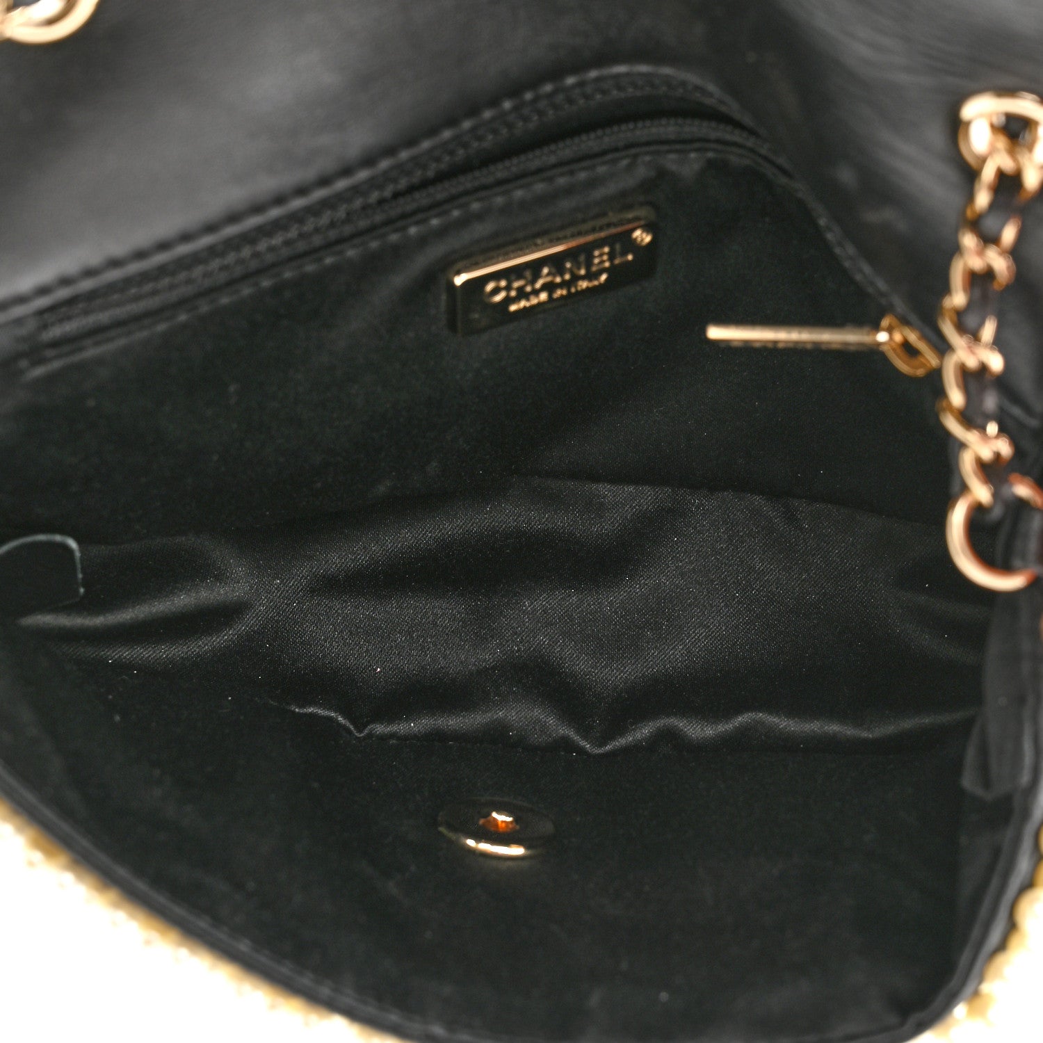 Chanel Lambskin Pearl On Flap Black 5 of 11