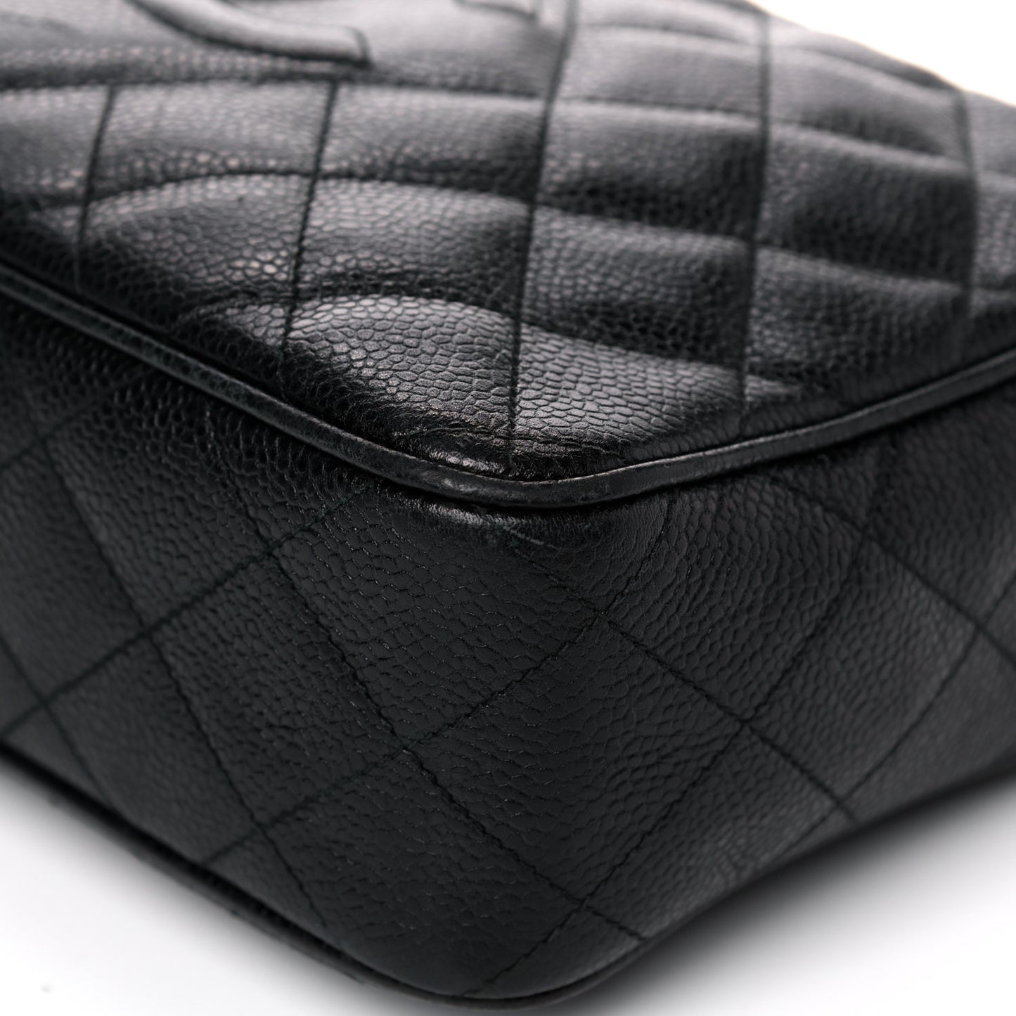 Caviar Quilted CC Camera Case Black