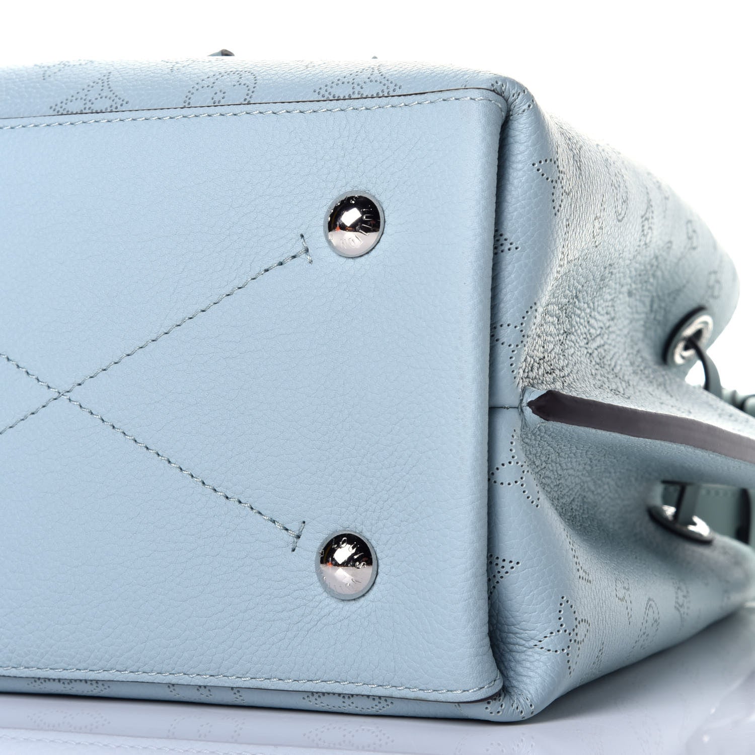 Louis Vuitton Mahina Muria Vert Lagon 9 of 10