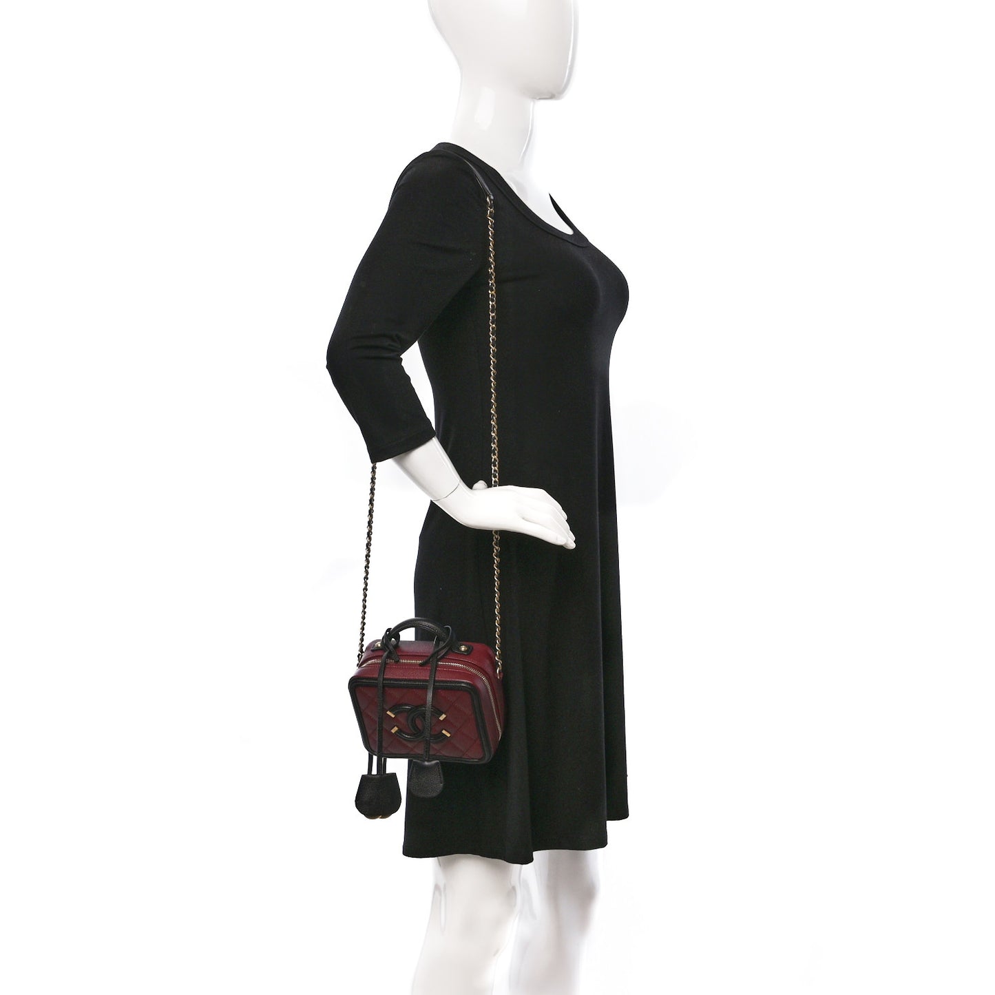 Caviar Quilted Small CC Filigree Vanity Case Burgundy Black