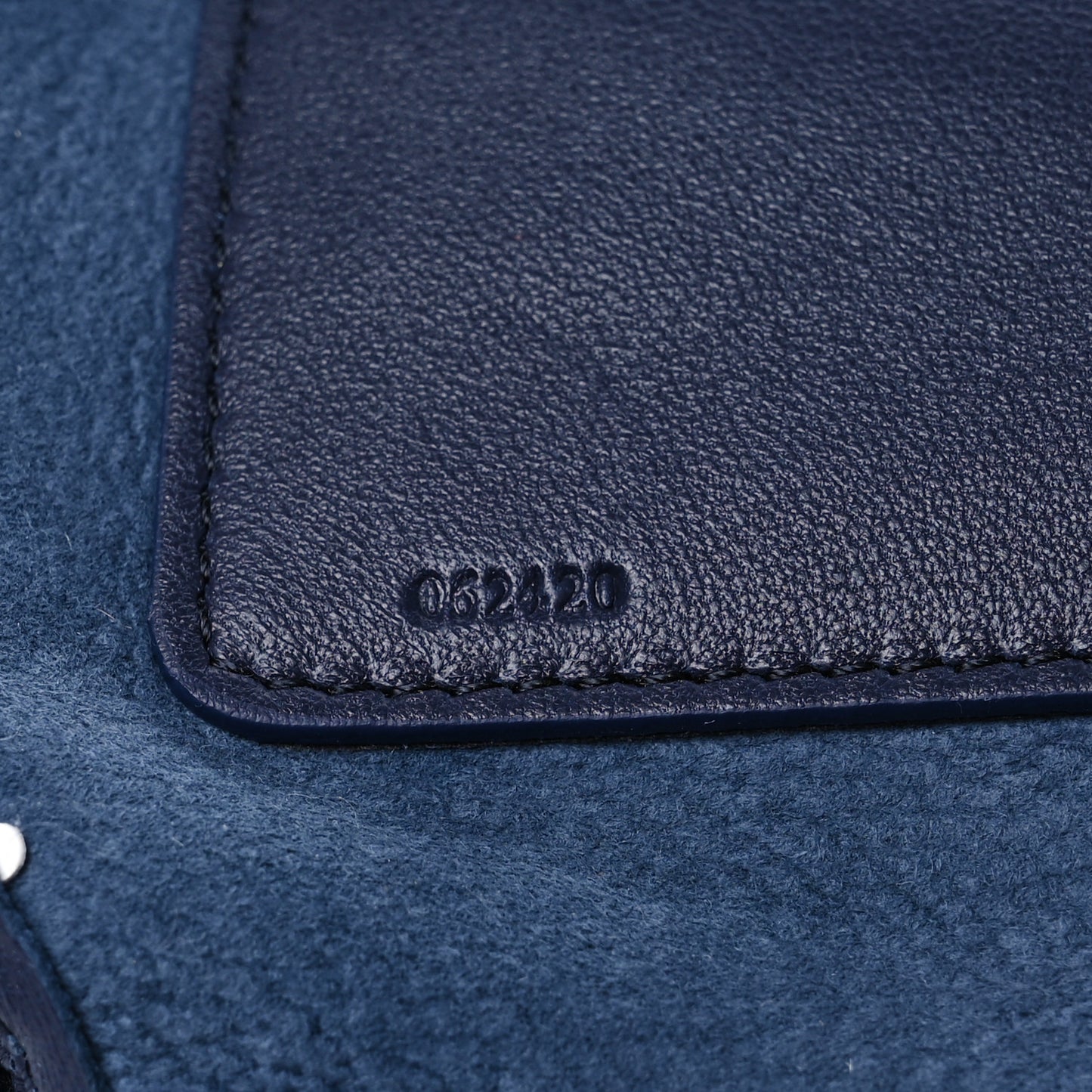 Nappa Small Squeeze Bag Abyss Blue