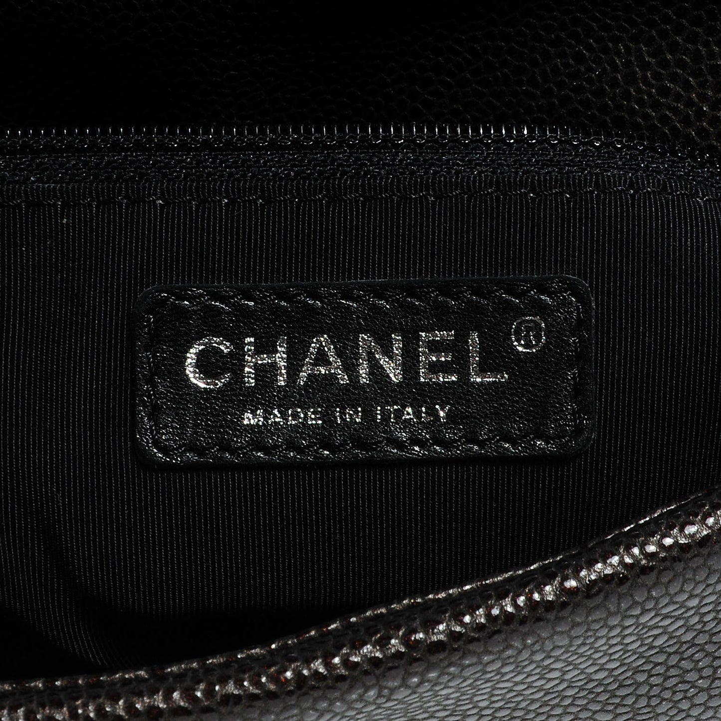 Caviar 31 Flap Black