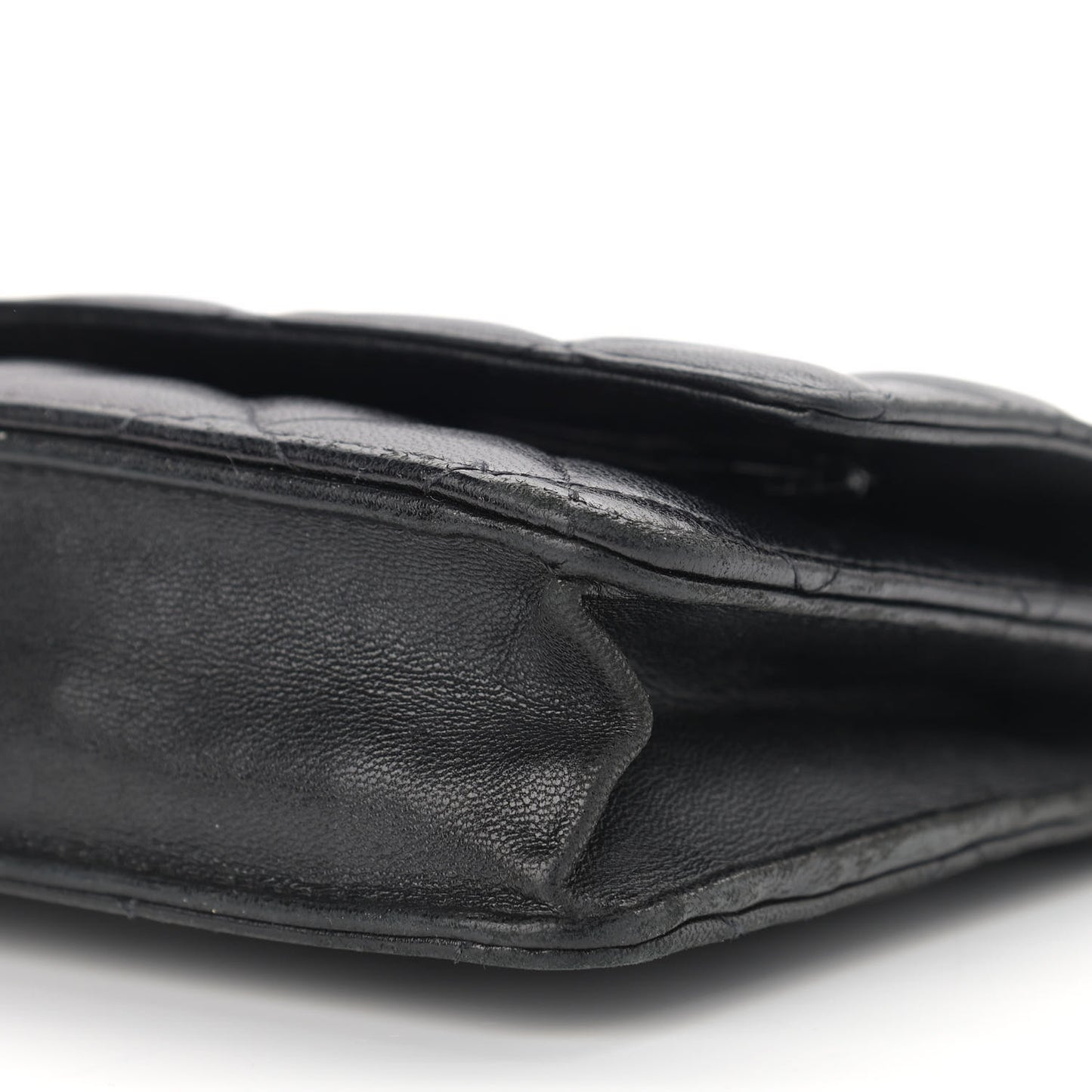 Lambskin Quilted Wallet On Chain WOC Black