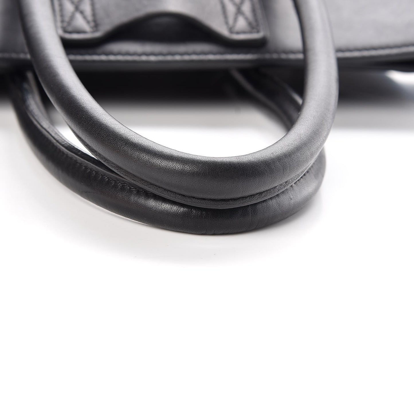 Shrunken Lambskin Micro Bi-Color Luggage Black White