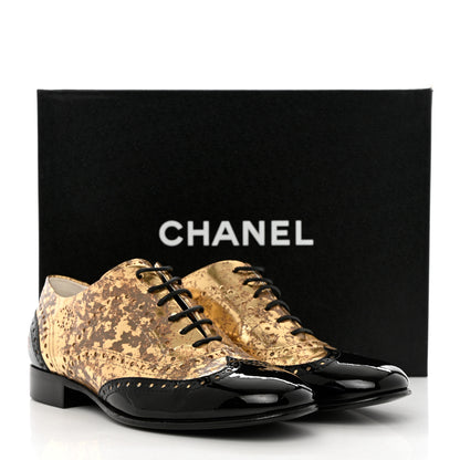 Chanel Fantasy Patent Calfskin Lace Up Oxfords 38.5 Gold Black 11 of 11