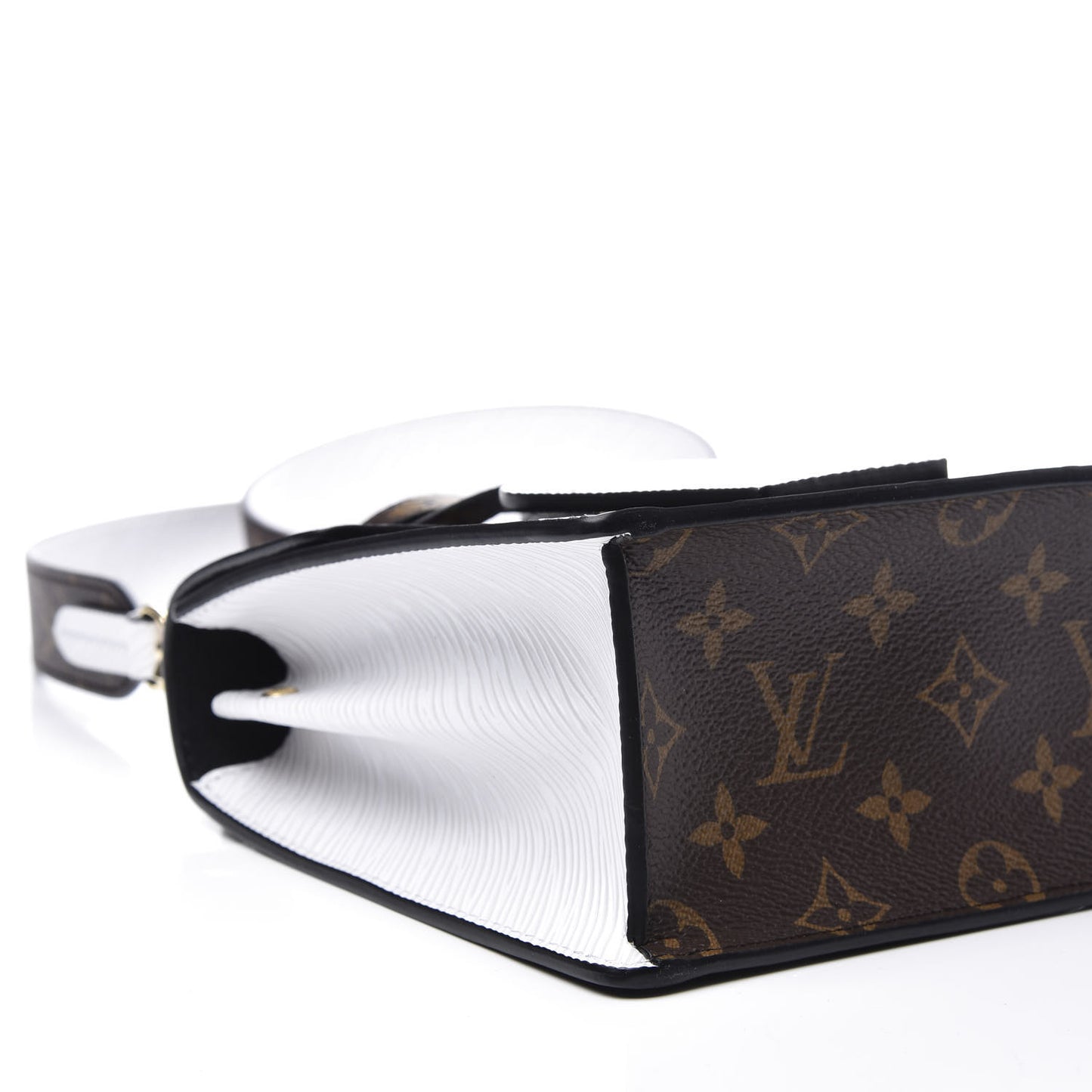 Vernis Epi Monogram Spring Street Black