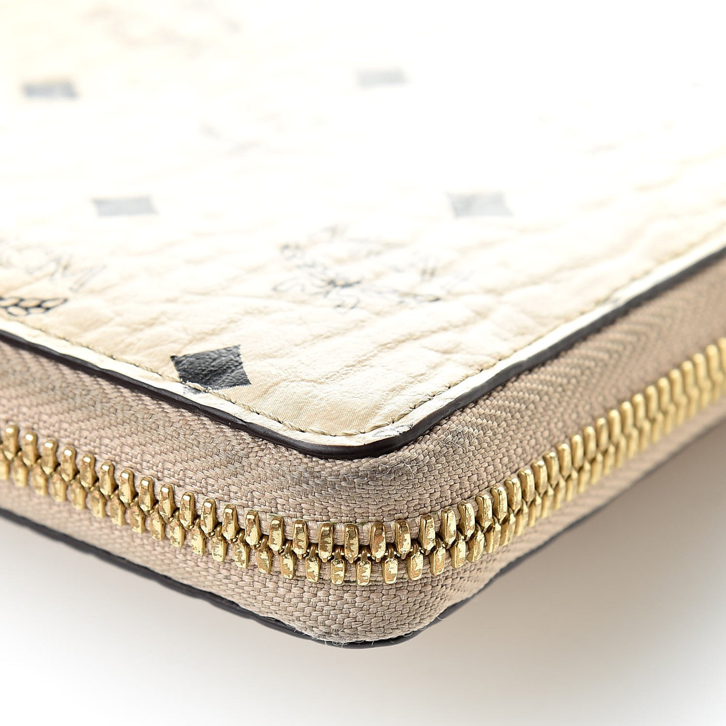 Visetos Large Zip Around Wallet Beige