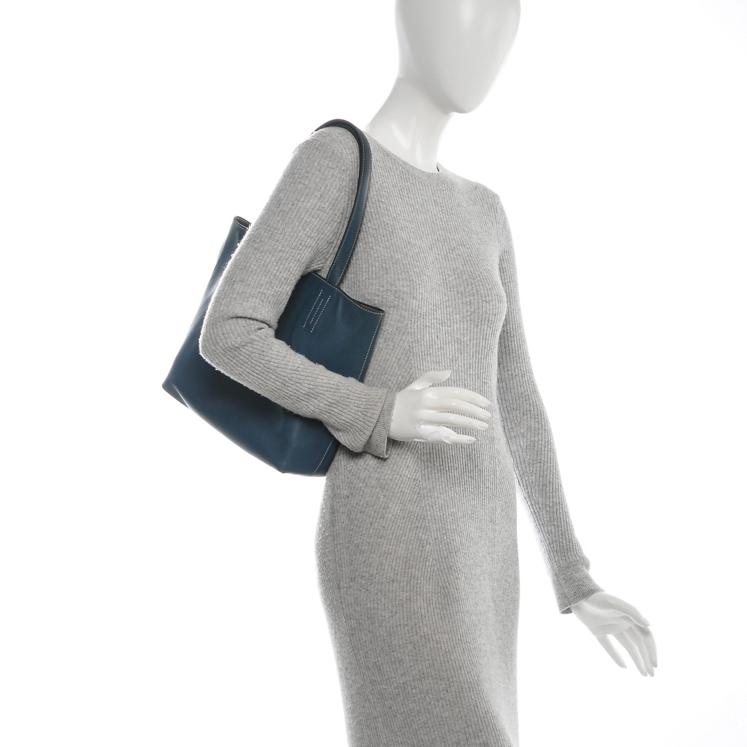 Hermes Sikkim Double Sens 30 Reversible Tote Indigo Colvert 3 of 10