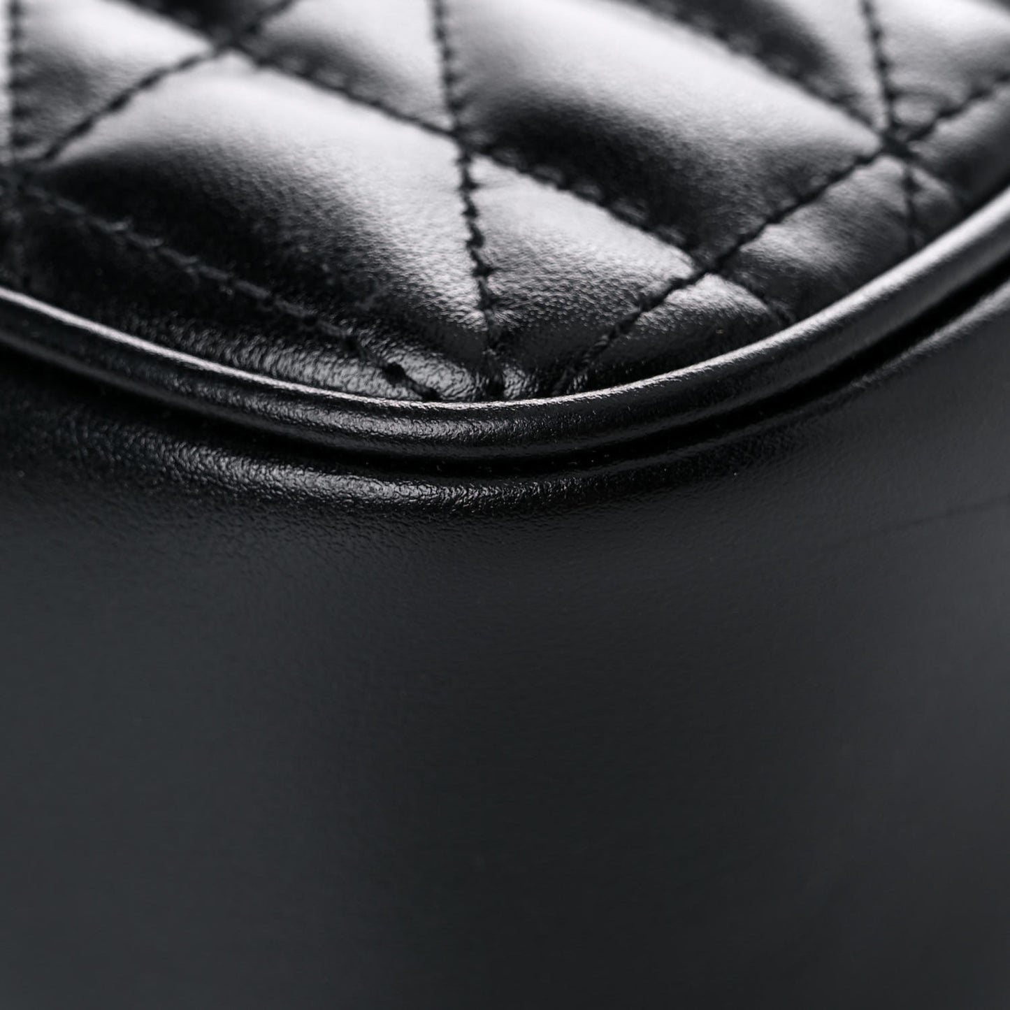 Calfskin Matelasse Aria Small GG Marmont Chain Shoulder Bag Black