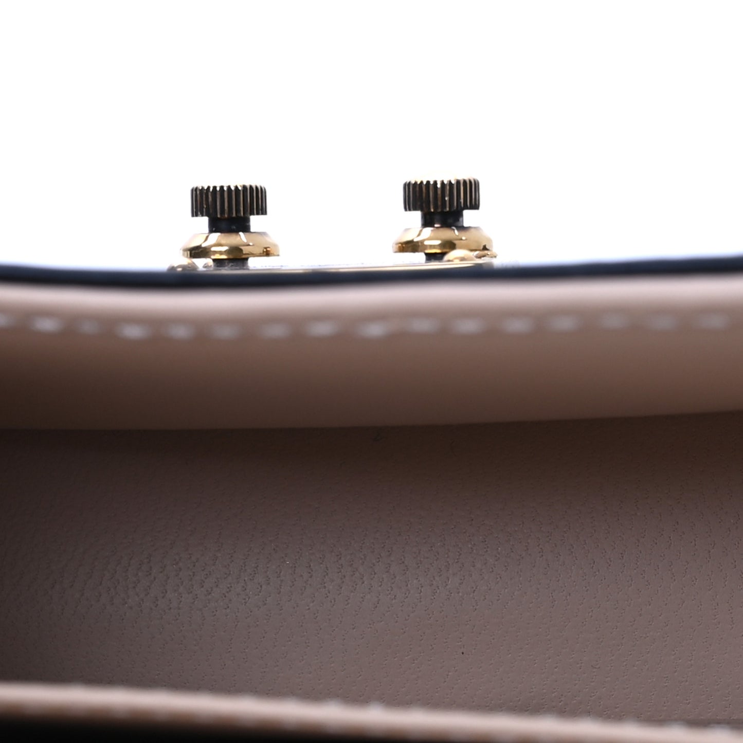 Monogram Essential NM Trunk Black