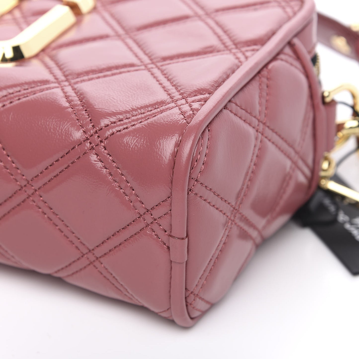 Calfskin Quilted The Softshot 21 Bag Santa Fe Red