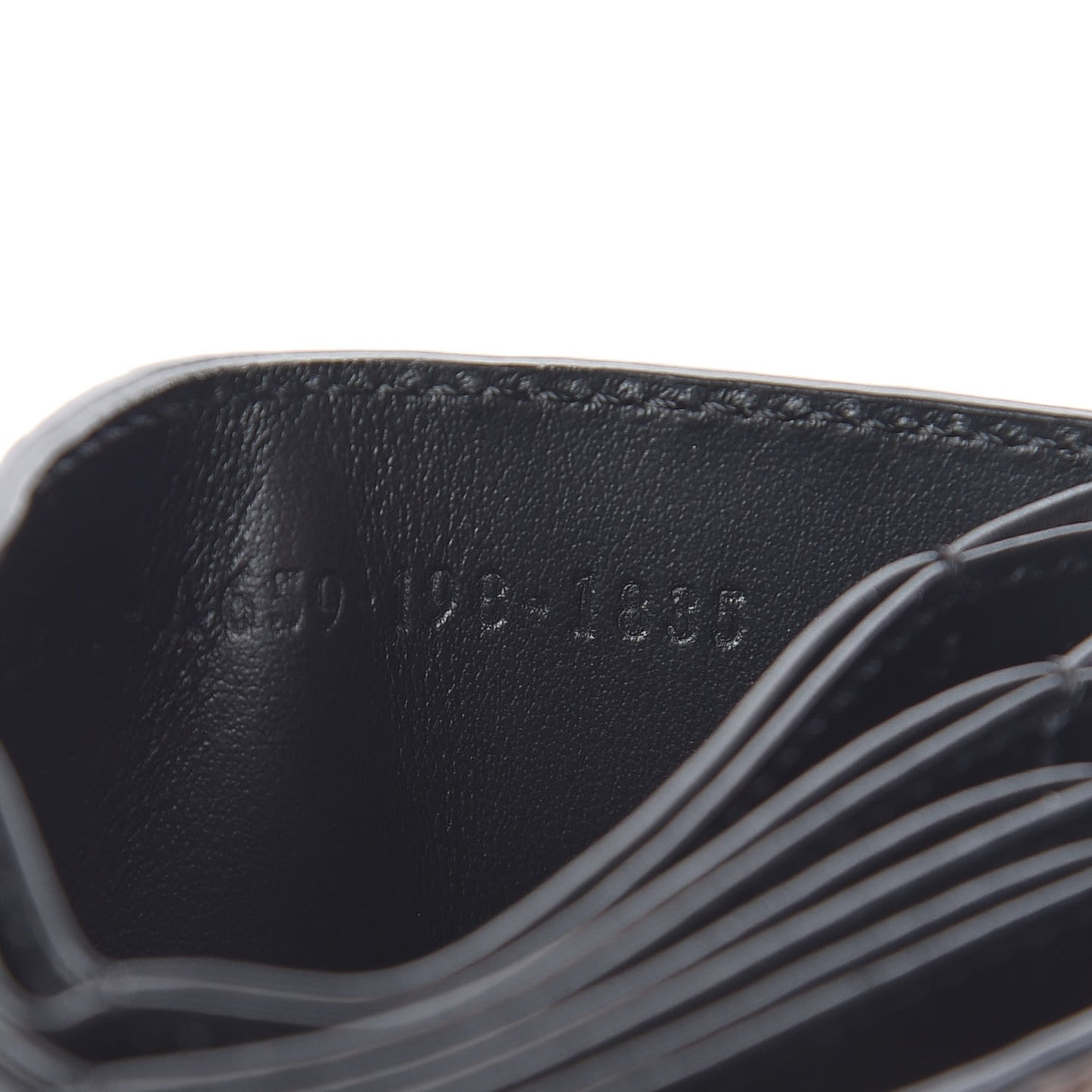 Vitello Liberty F is Fendi Bi-Color FF 1974 Embossed Gusseted Card Holder Maya Black
