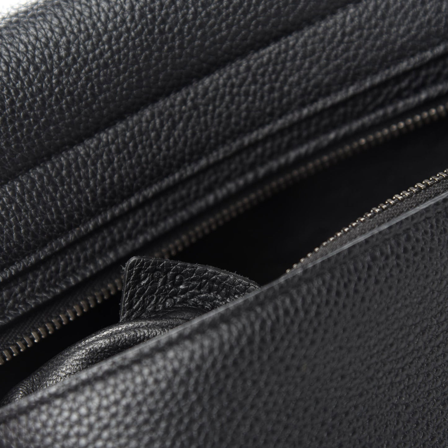 Drummed Calfskin Suede Small Trapeze Black