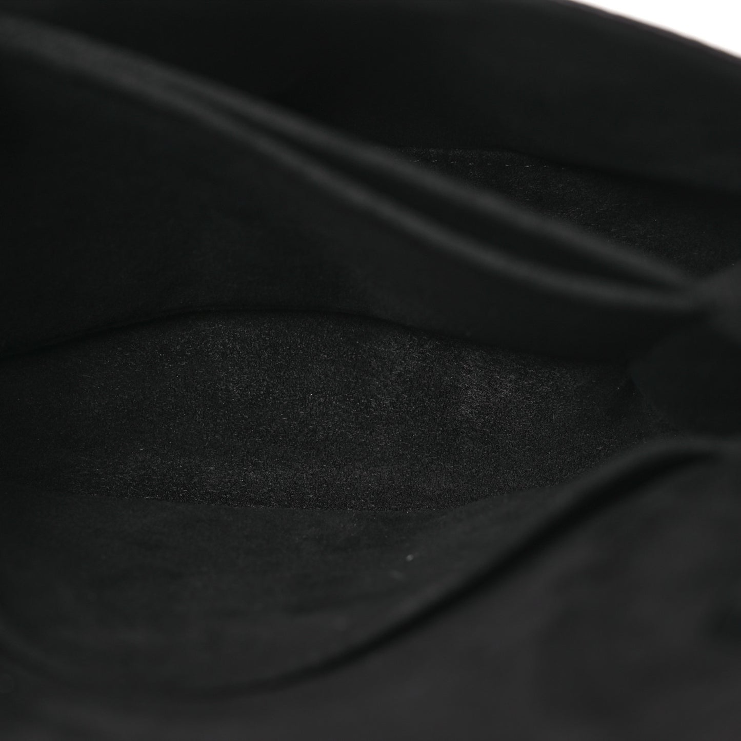 Epi Monogram Saint Michel Black