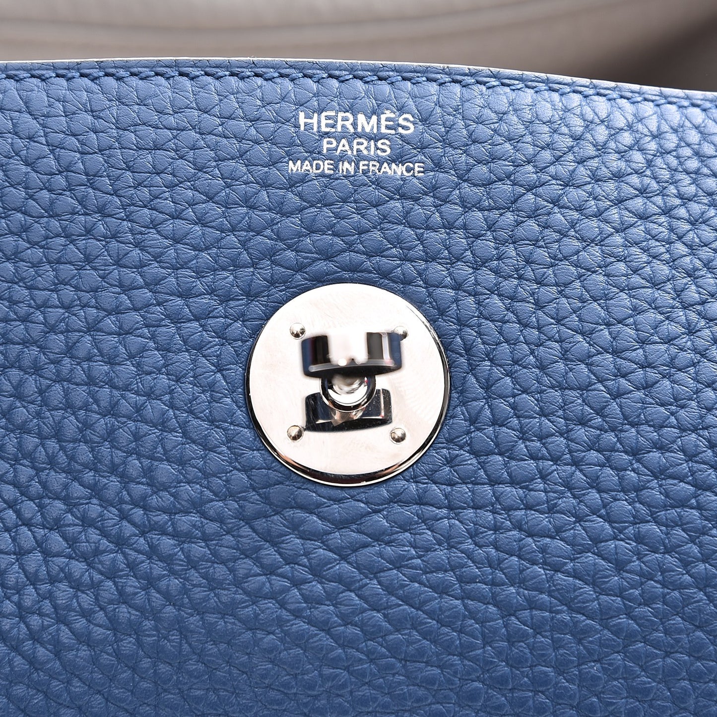 Taurillon Clemence Verso Lindy 30 Bleu Agate Gris Mouette