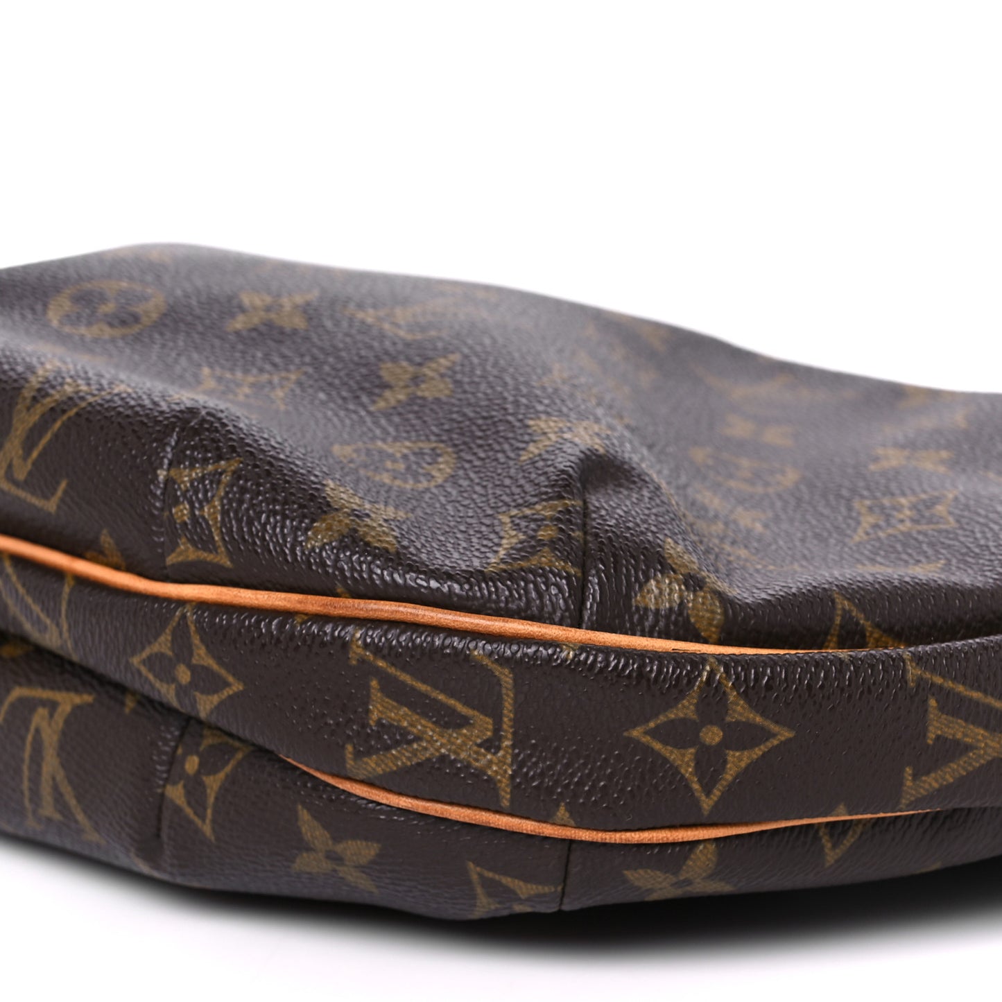 Monogram Croissant MM