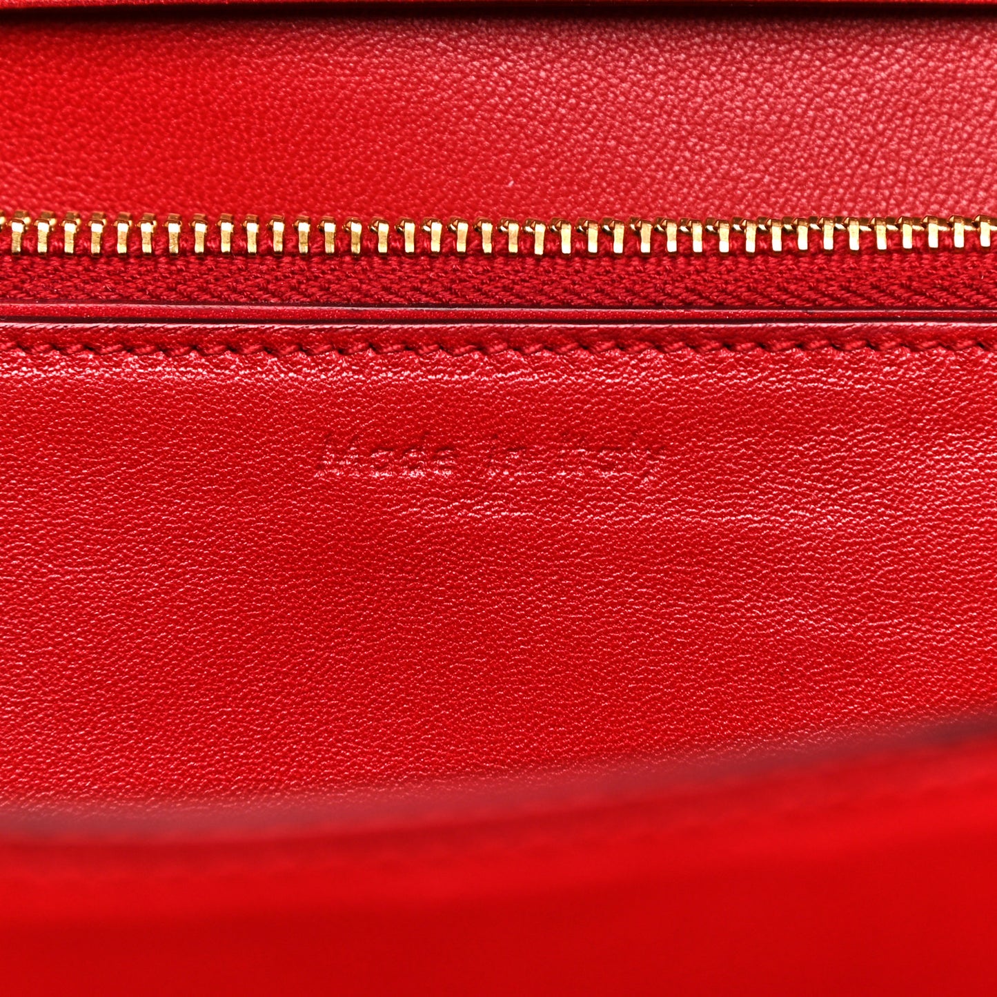 Box Calfskin Medium Classic Box Flap Bag Red