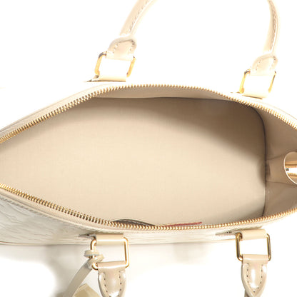 Louis Vuitton Vernis Alma PM Blanc Corail 5 of 7