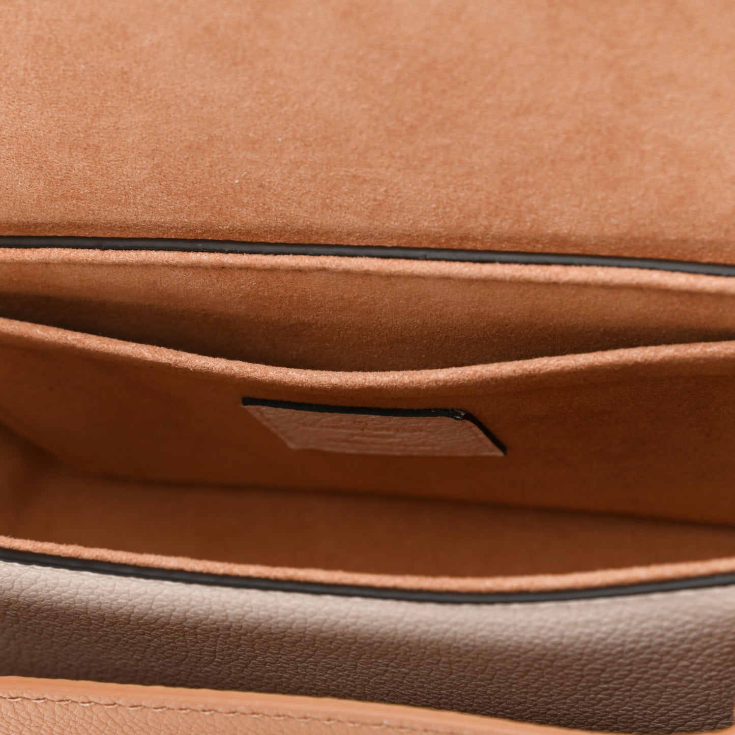 Grained Calfskin Lockme Tender Quartz