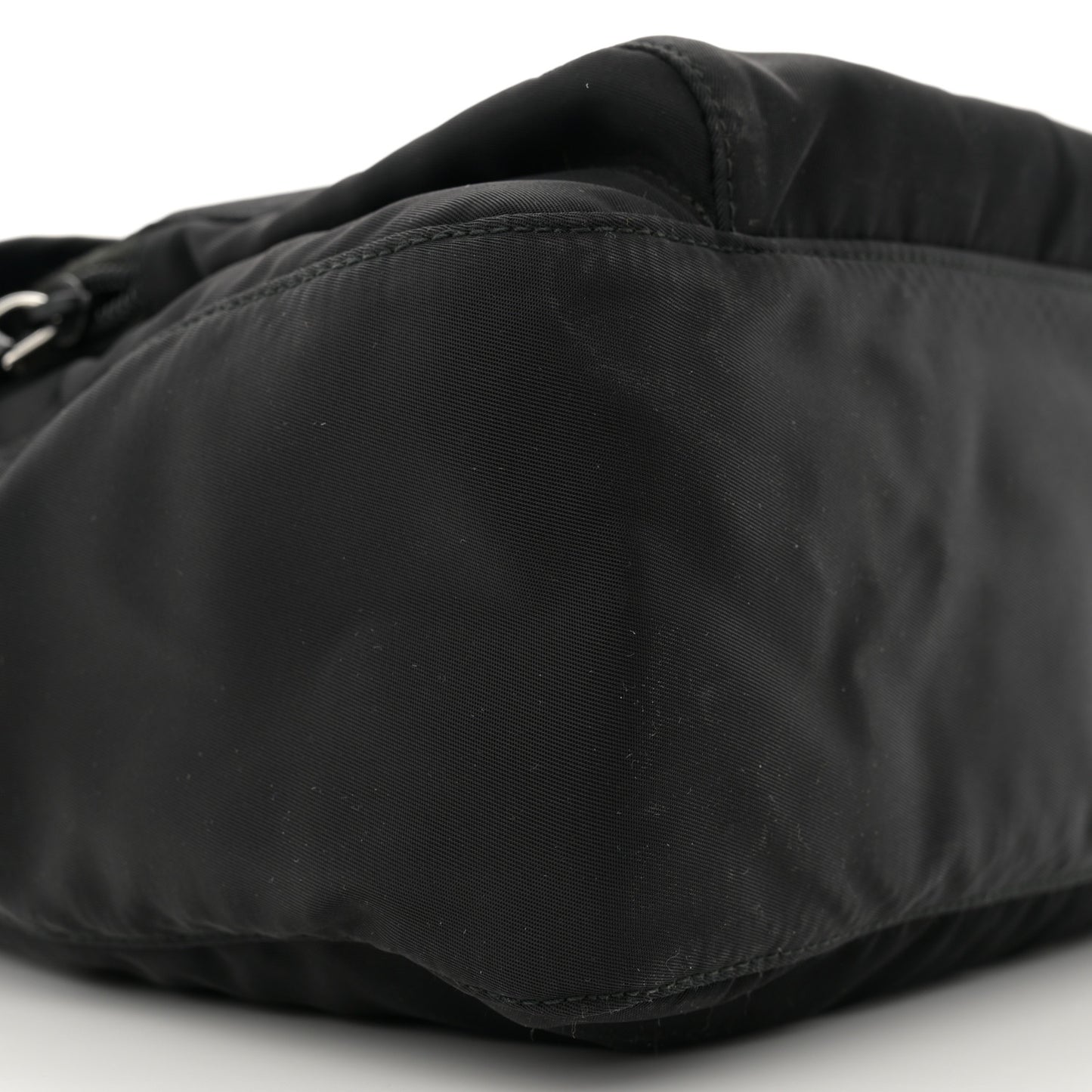 Nylon Vela Messenger Black