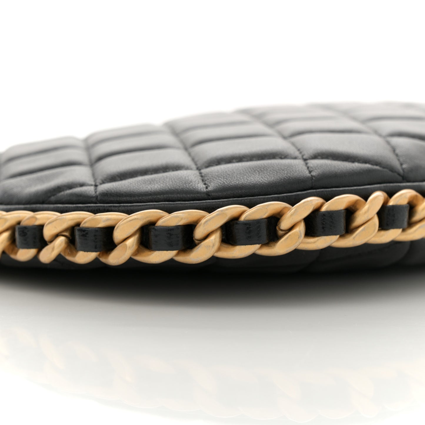 Shiny Crumpled Lambskin Quilted Large Trendy Chain Around Hobo Black