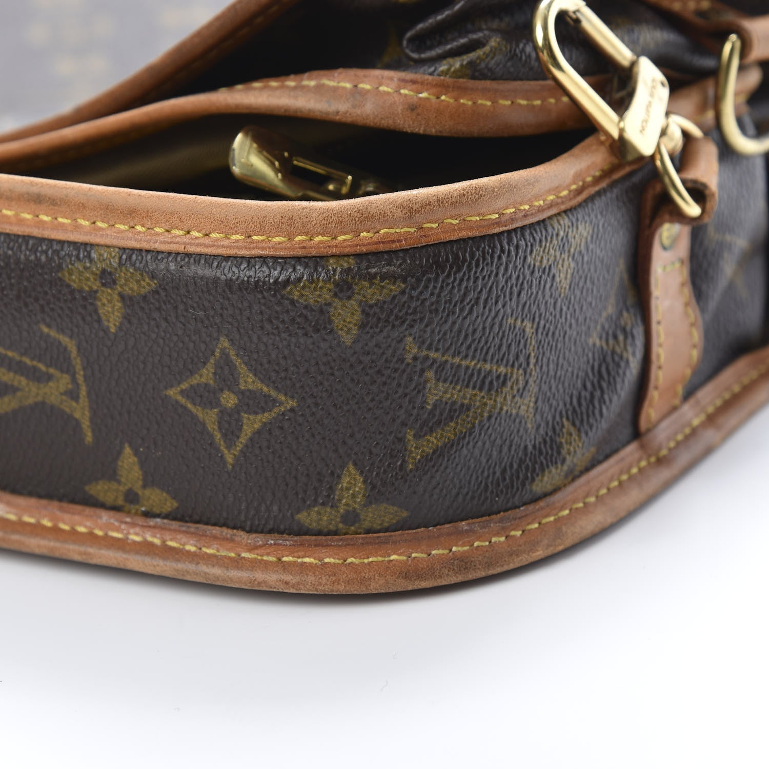 Louis Vuitton Monogram Garment Bag 11 of 15