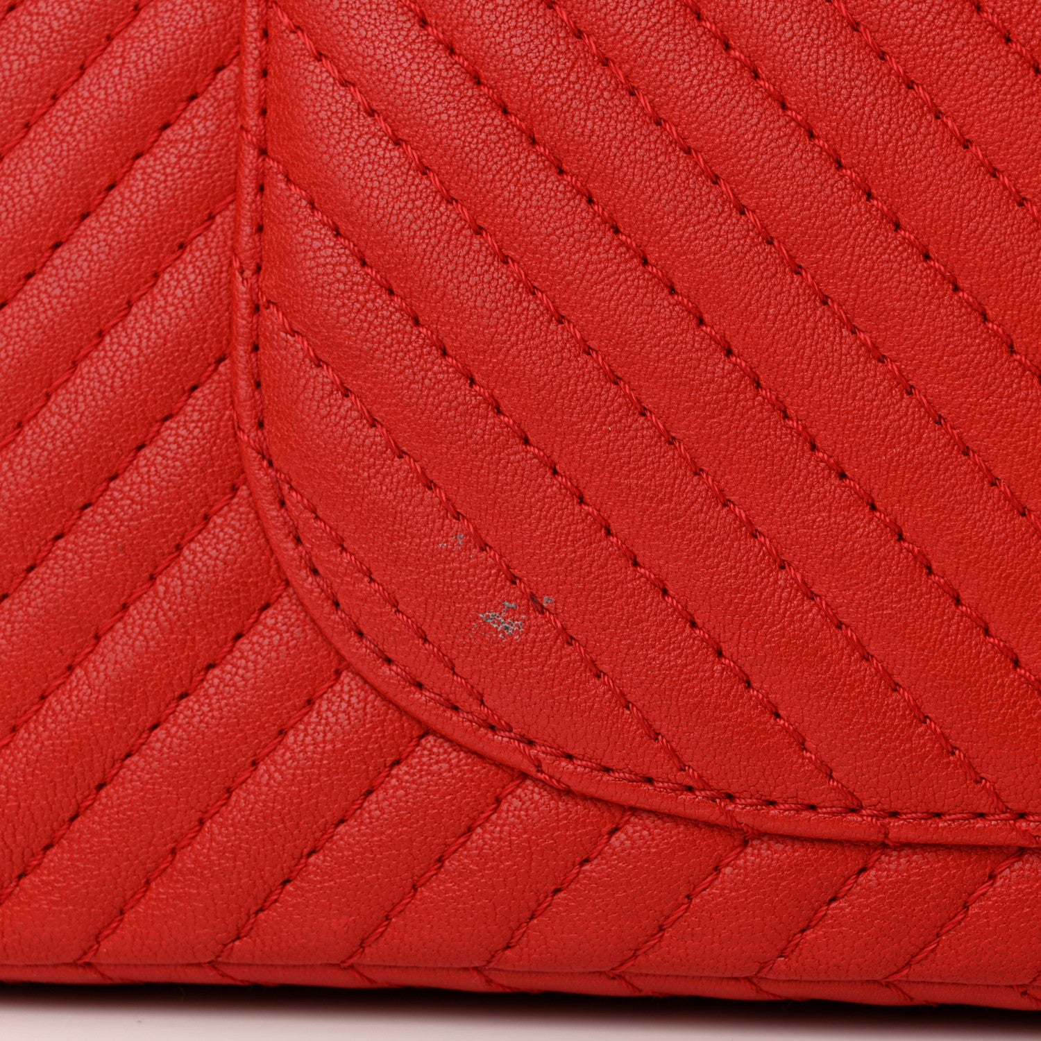 Chanel Sheepskin Chevron Quilted 2.55 Reissue 226 Flap Red 13 of 14