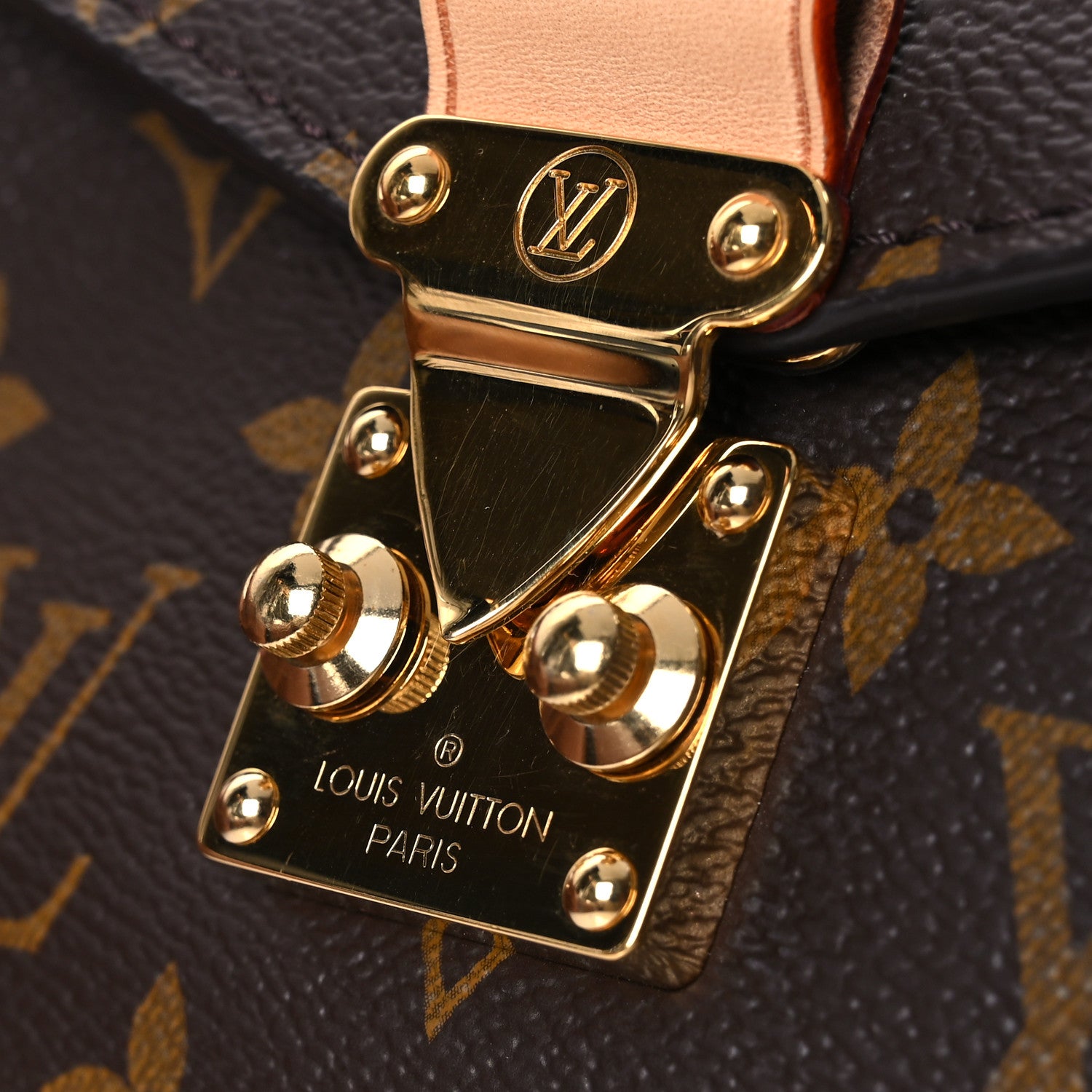 Louis Vuitton Monogram Pochette Metis East West 14 of 14