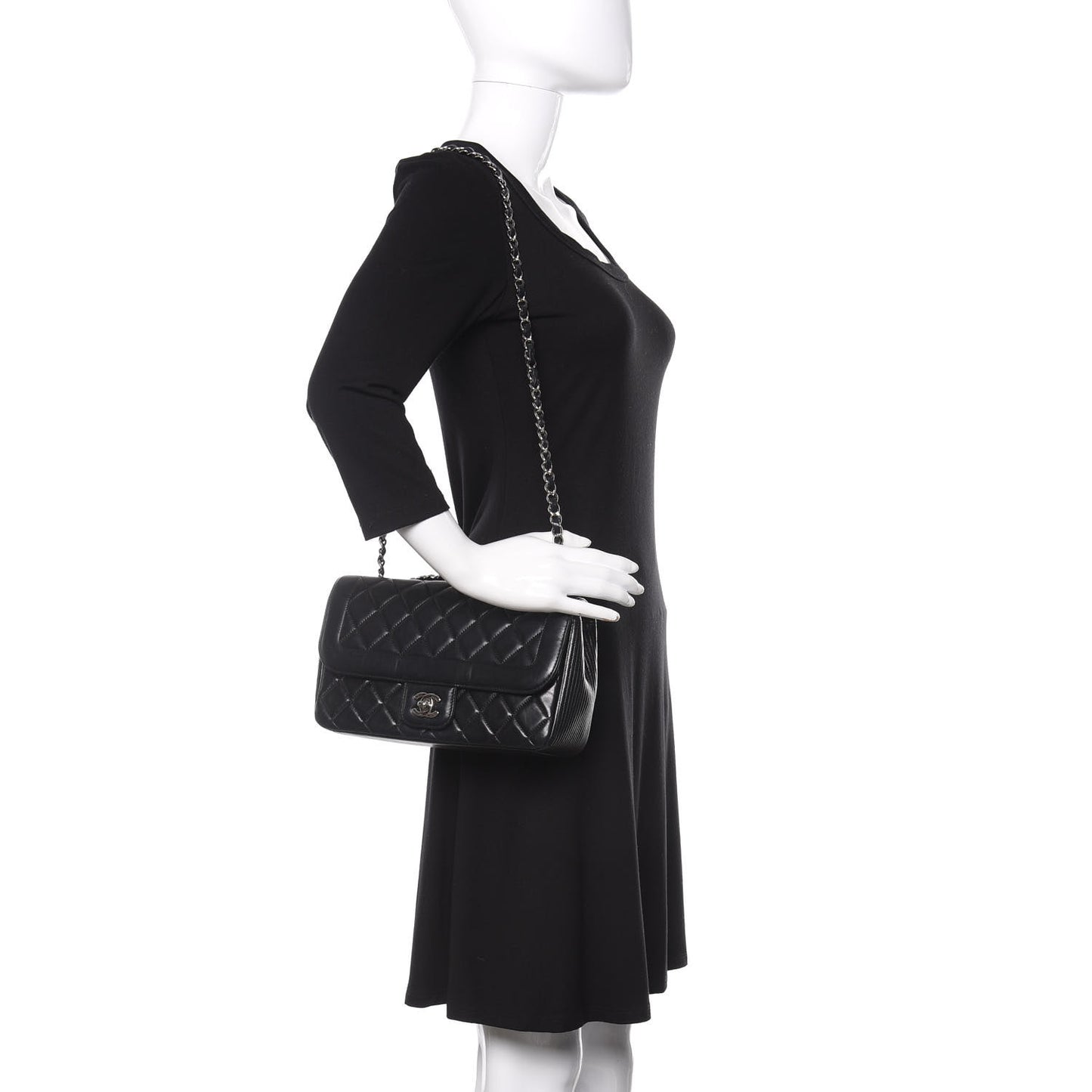 Lambskin Quilted Medium Single Flap Black