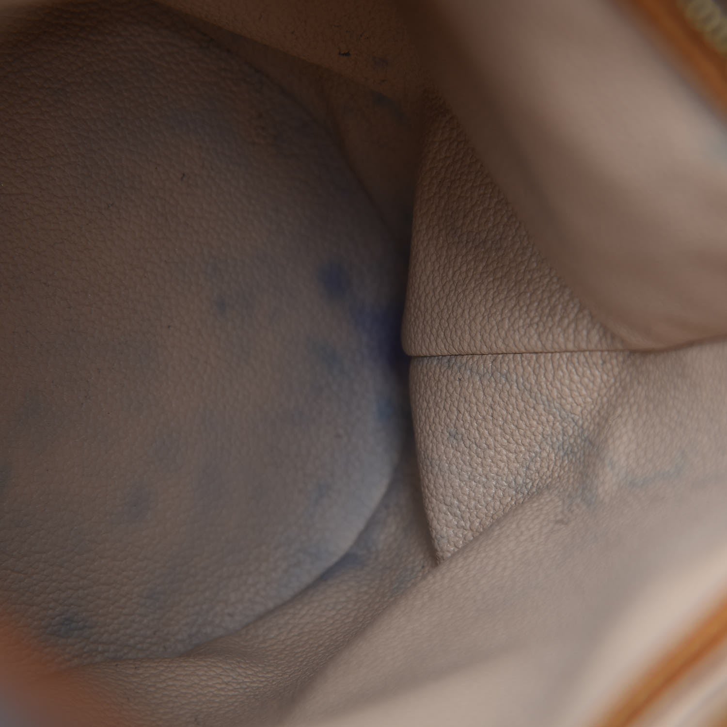 Louis Vuitton Monogram Petit Bucket 23 11 of 13