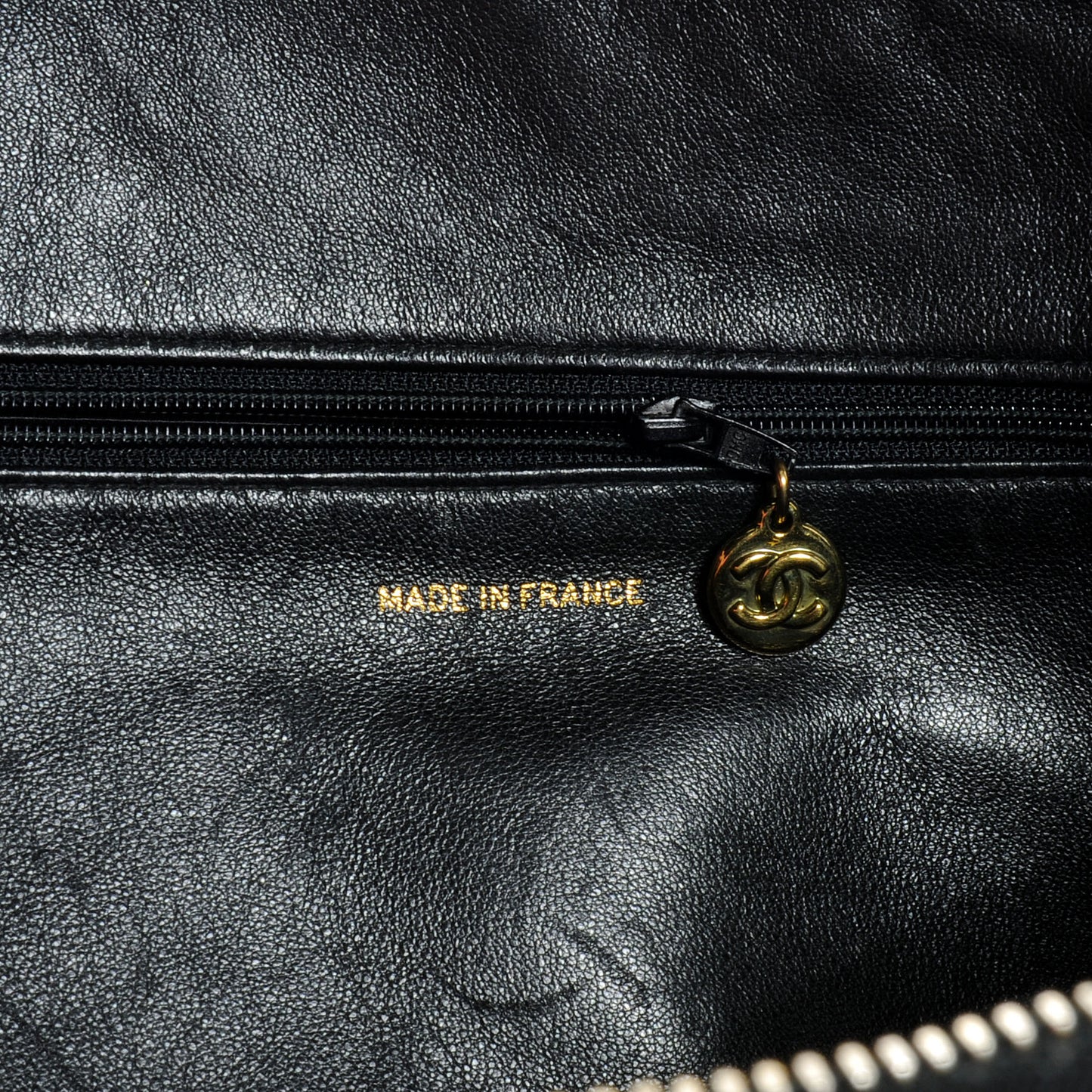 Caviar CC Shoulder Bag Black