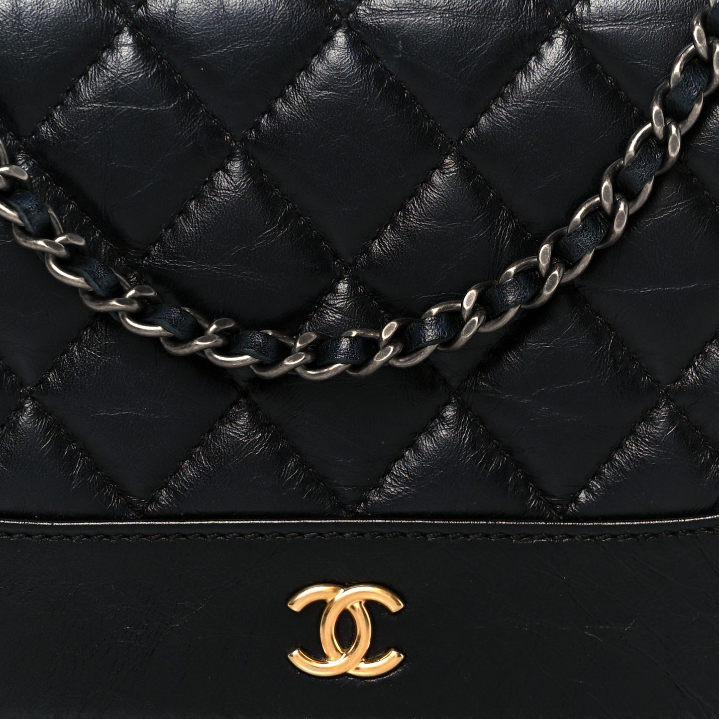 Aged Calfskin Quilted Gabrielle Wallet On Chain WOC Black