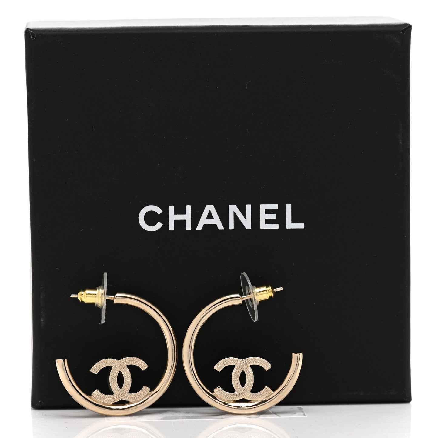 Metal Textured CC Hoop Earrings Gold
