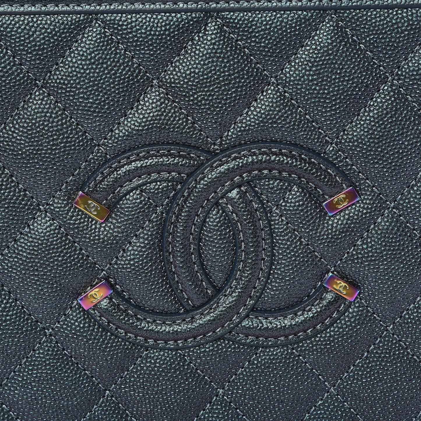 Iridescent Caviar Quilted Medium CC Filigree Vanity Case Dark Turquoise