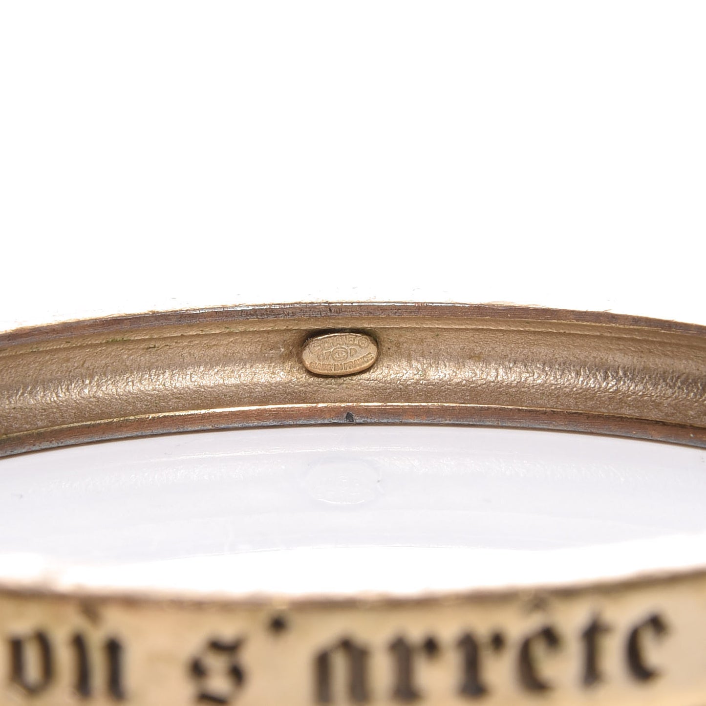 Metal French Quote Bangle Gold