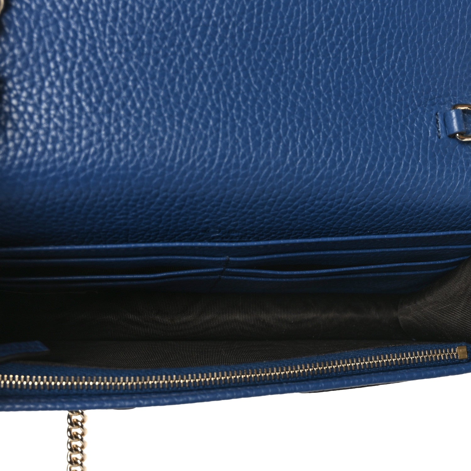 Gucci Pebbled Calfskin Soho Wallet on Chain Caspian 5 of 8