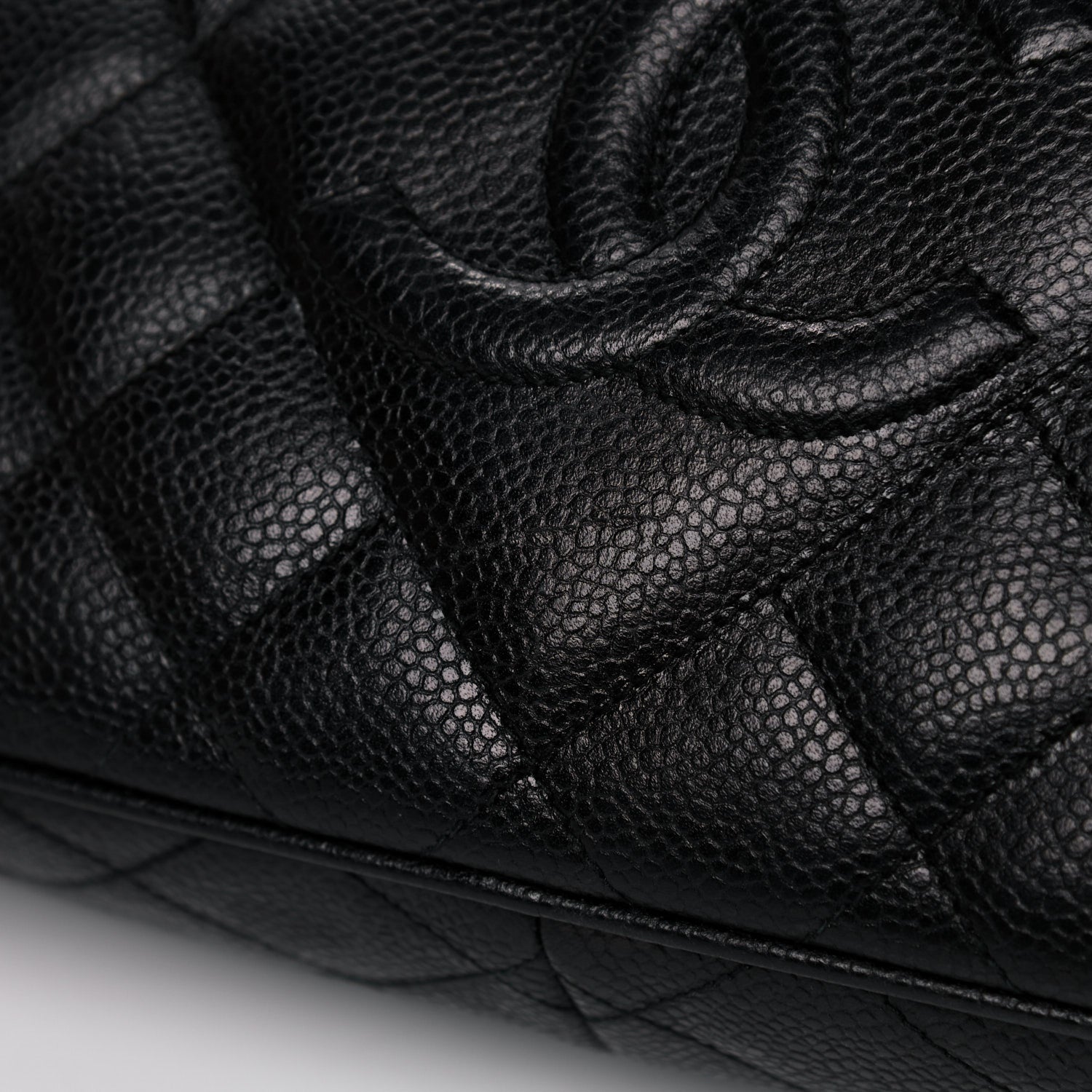 Chanel Caviar Quilted CC Camera Case Black 18 of 20