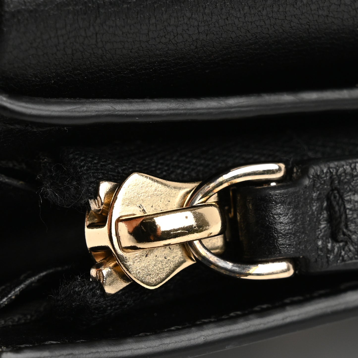 Calfskin Small VLogo Bi-Fold Wallet Black