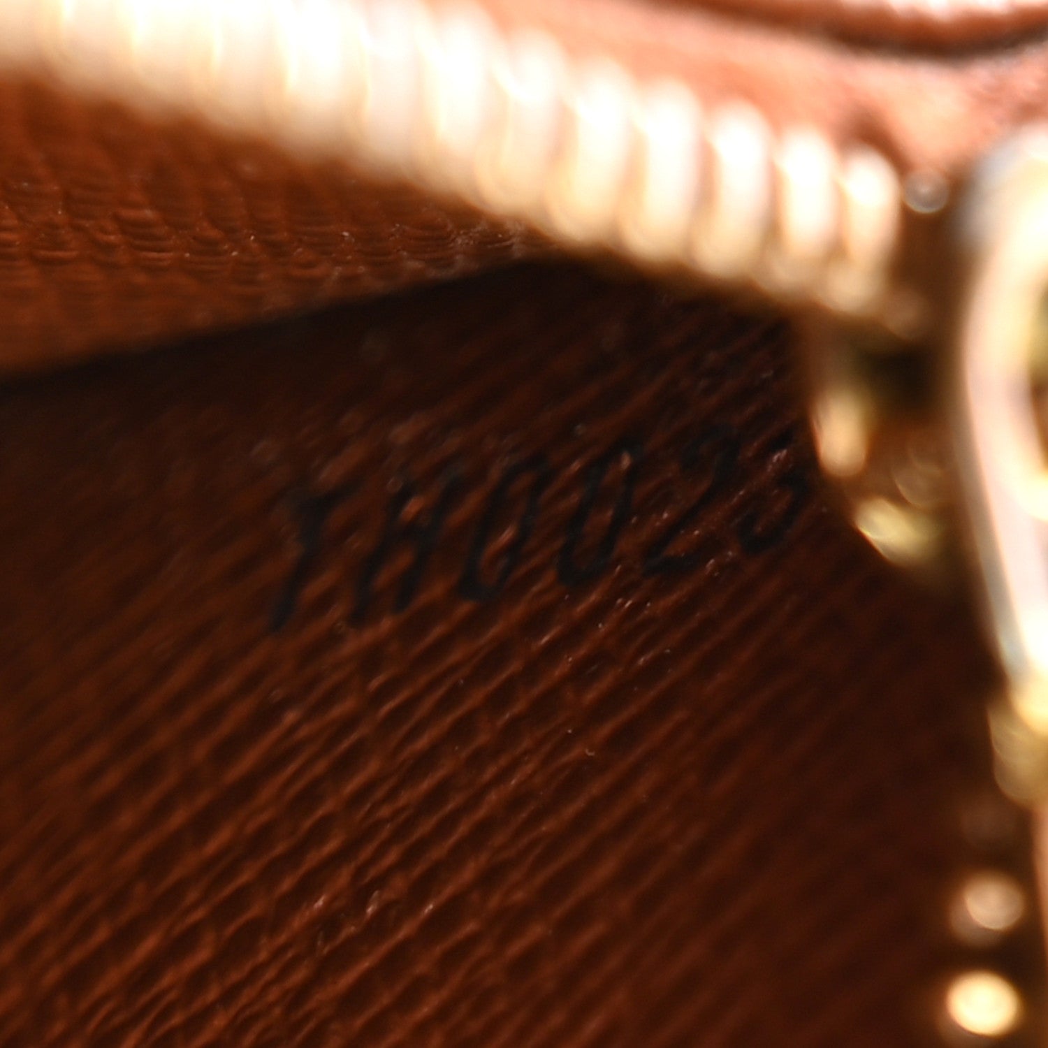 Louis Vuitton Monogram Sarah Wallet 7 of 11